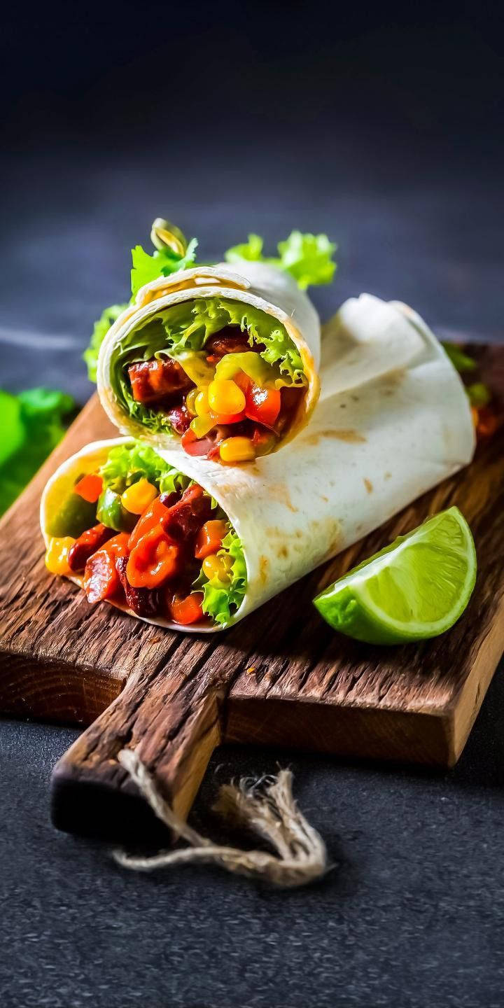 "Lezzetli, Baharatlı Acı Biberli Bir Burrito" Duvar Kağıdı