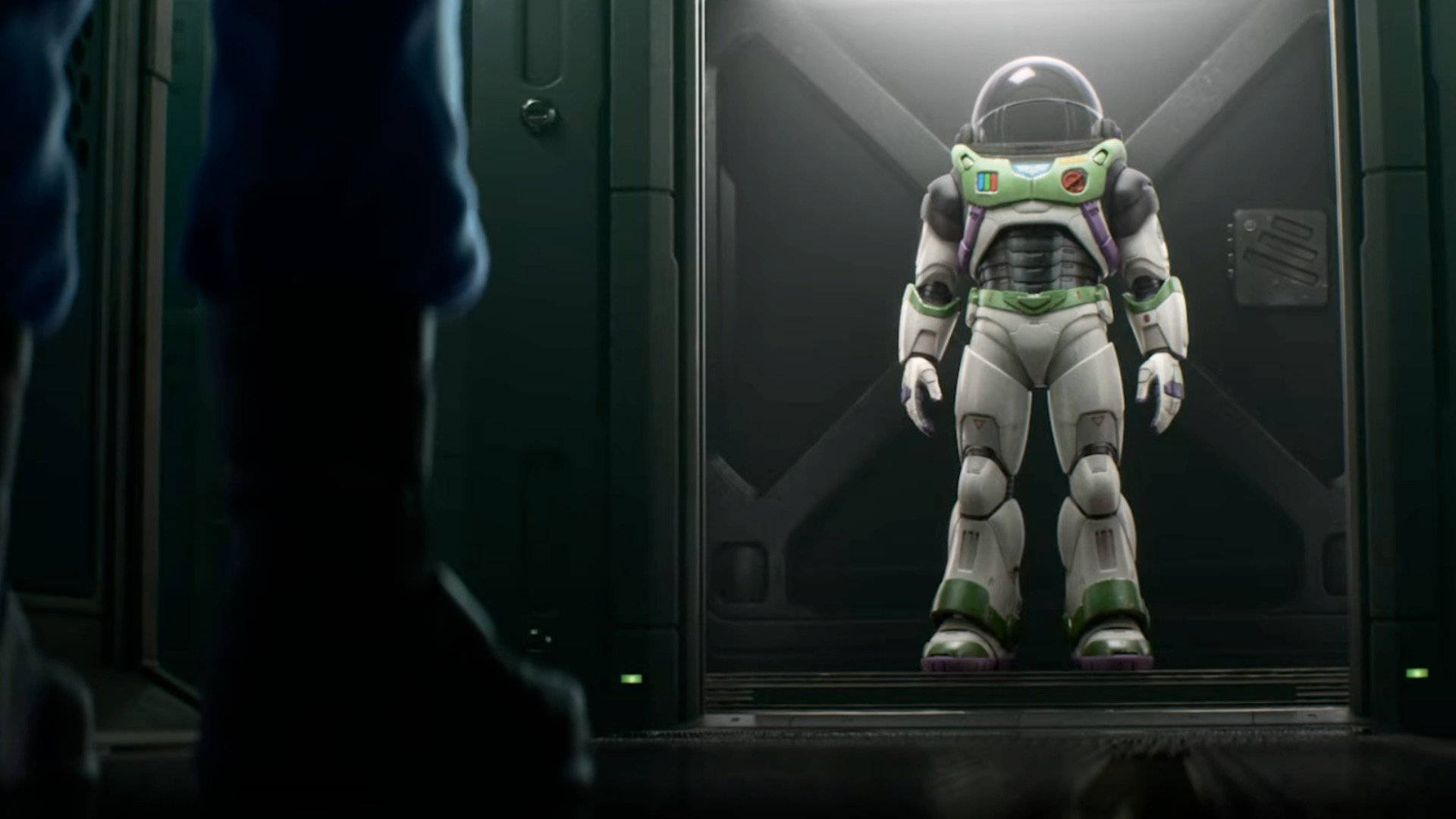 Lightyear Astronot Kıyafeti Duvar Kağıdı
