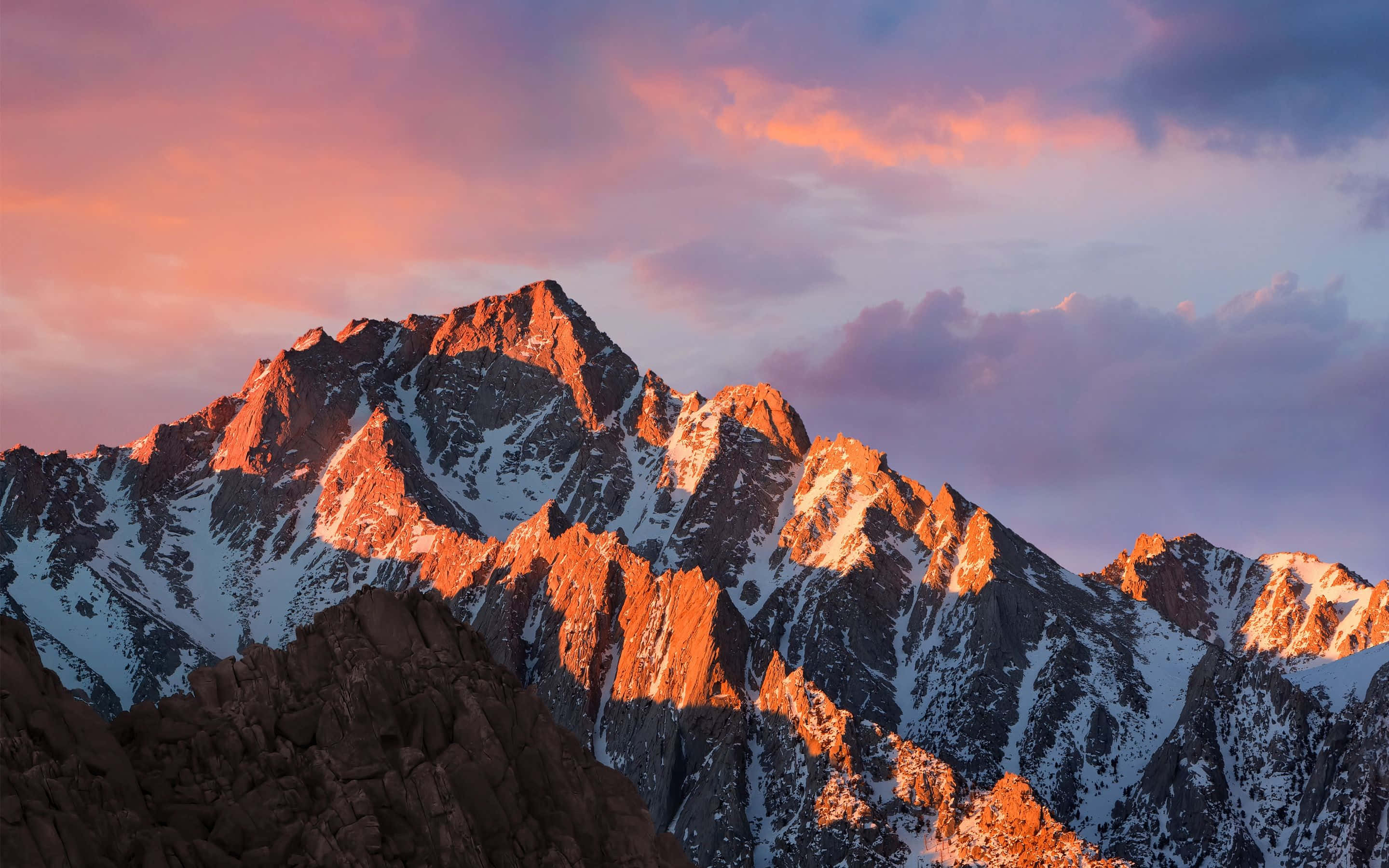 Lone Pine Peak MacBook Varsayılan Duvar Kağıdı