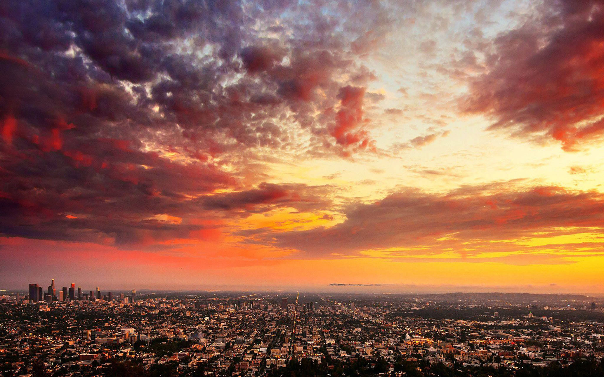 Los Angeles'te Bulutlu Gün Batımı Duvar Kağıdı