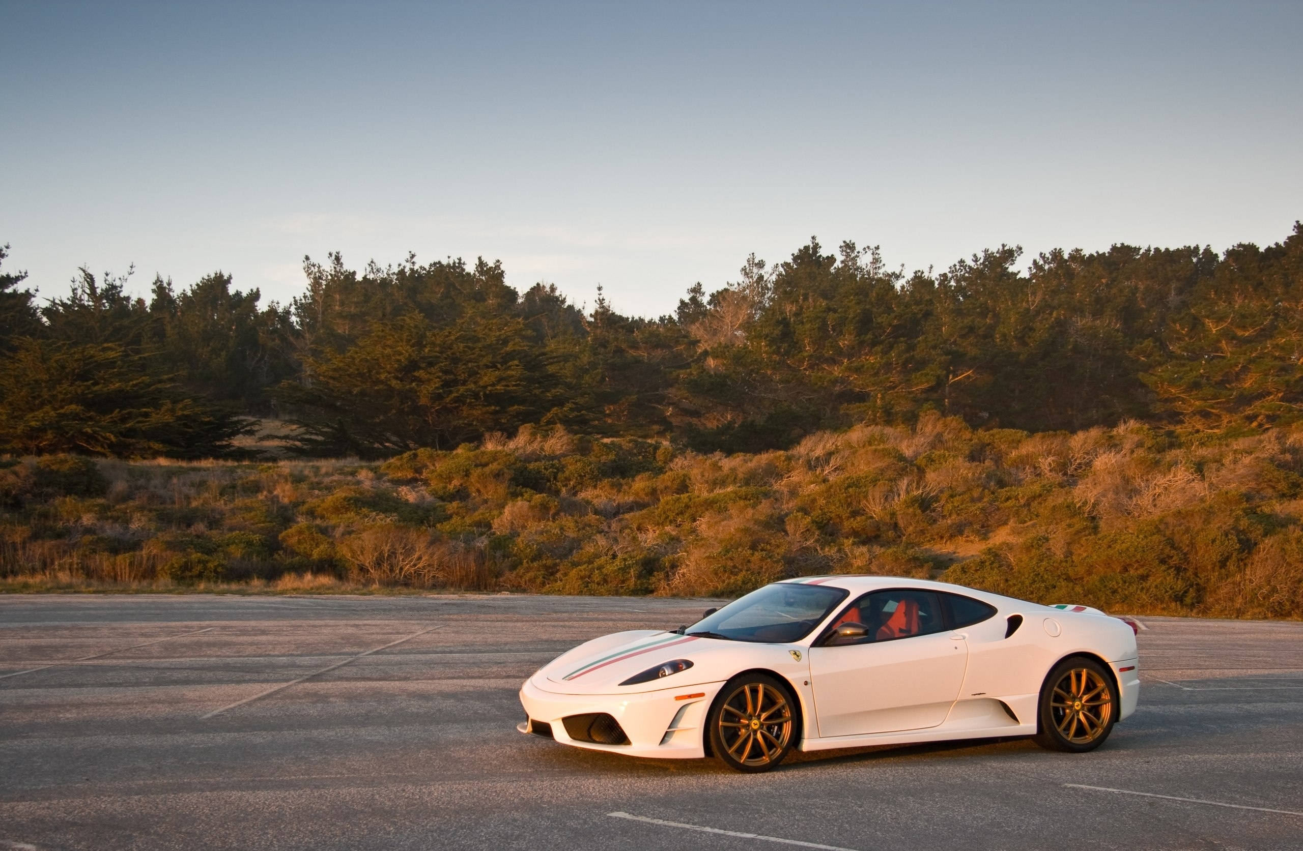 Lüks Beyaz Ferrari F430 Scuderia Duvar Kağıdı