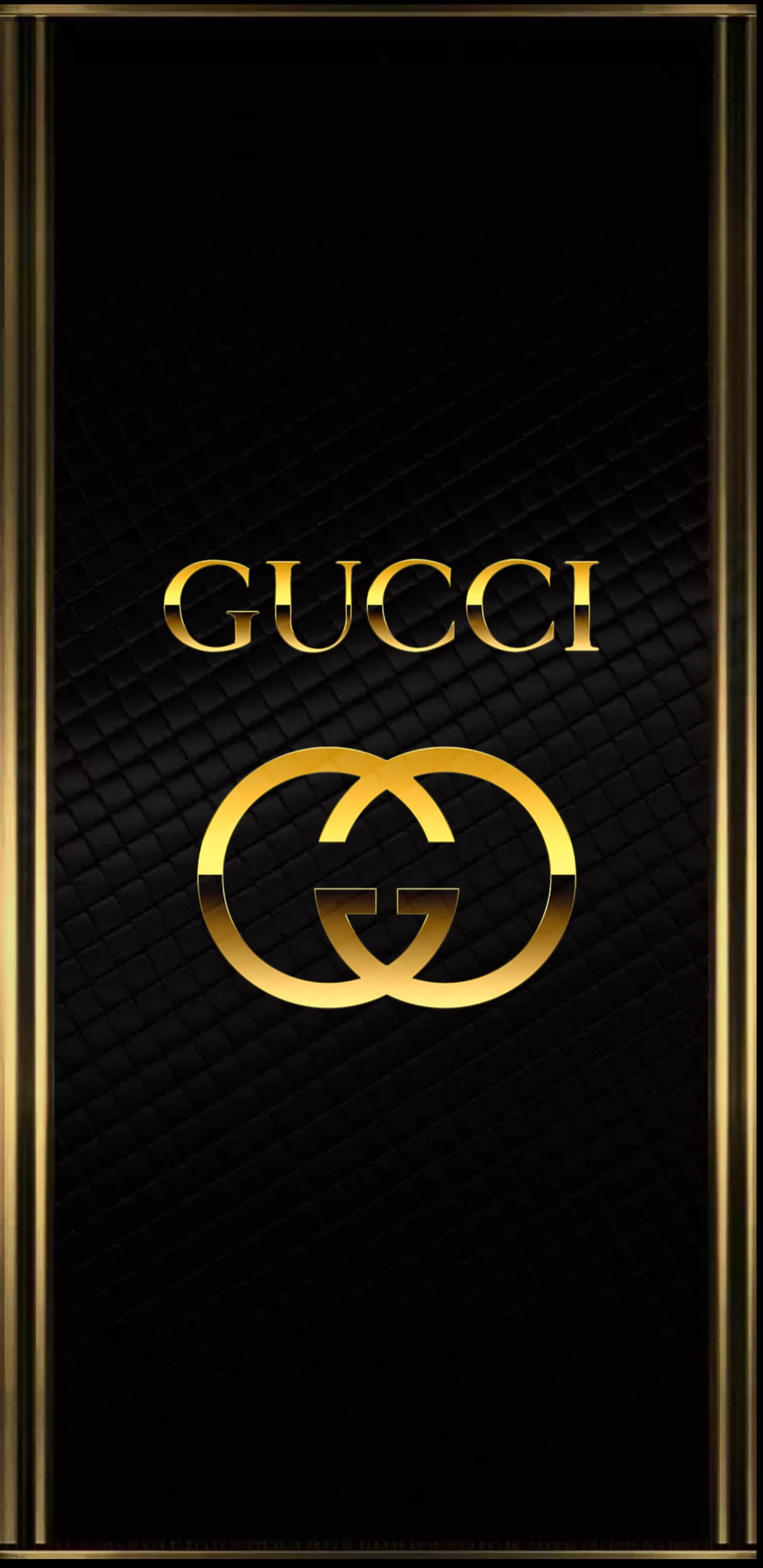 Lüks iPhone 12 Pro Max Altın ve Gucci Logosu Duvar Kağıdı