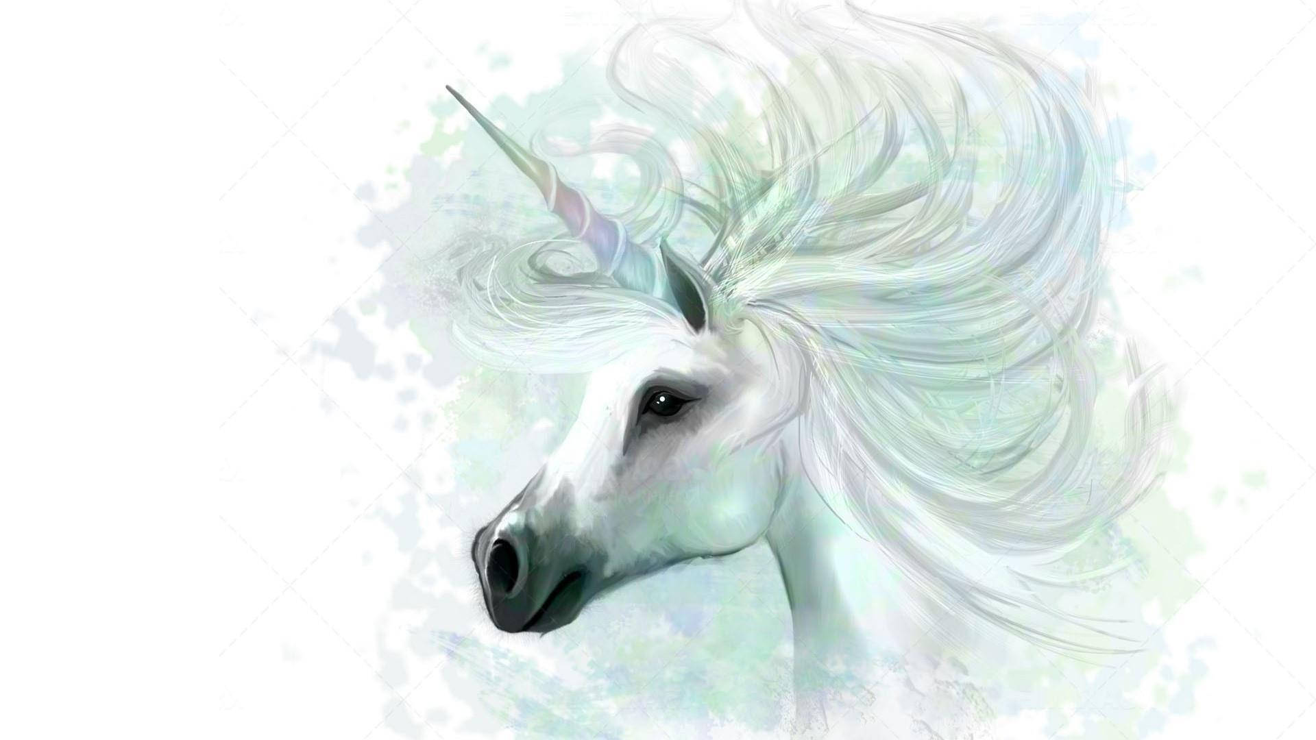 Mavi gökyüzüne karşı mistik bir beyaz unicorn Duvar Kağıdı