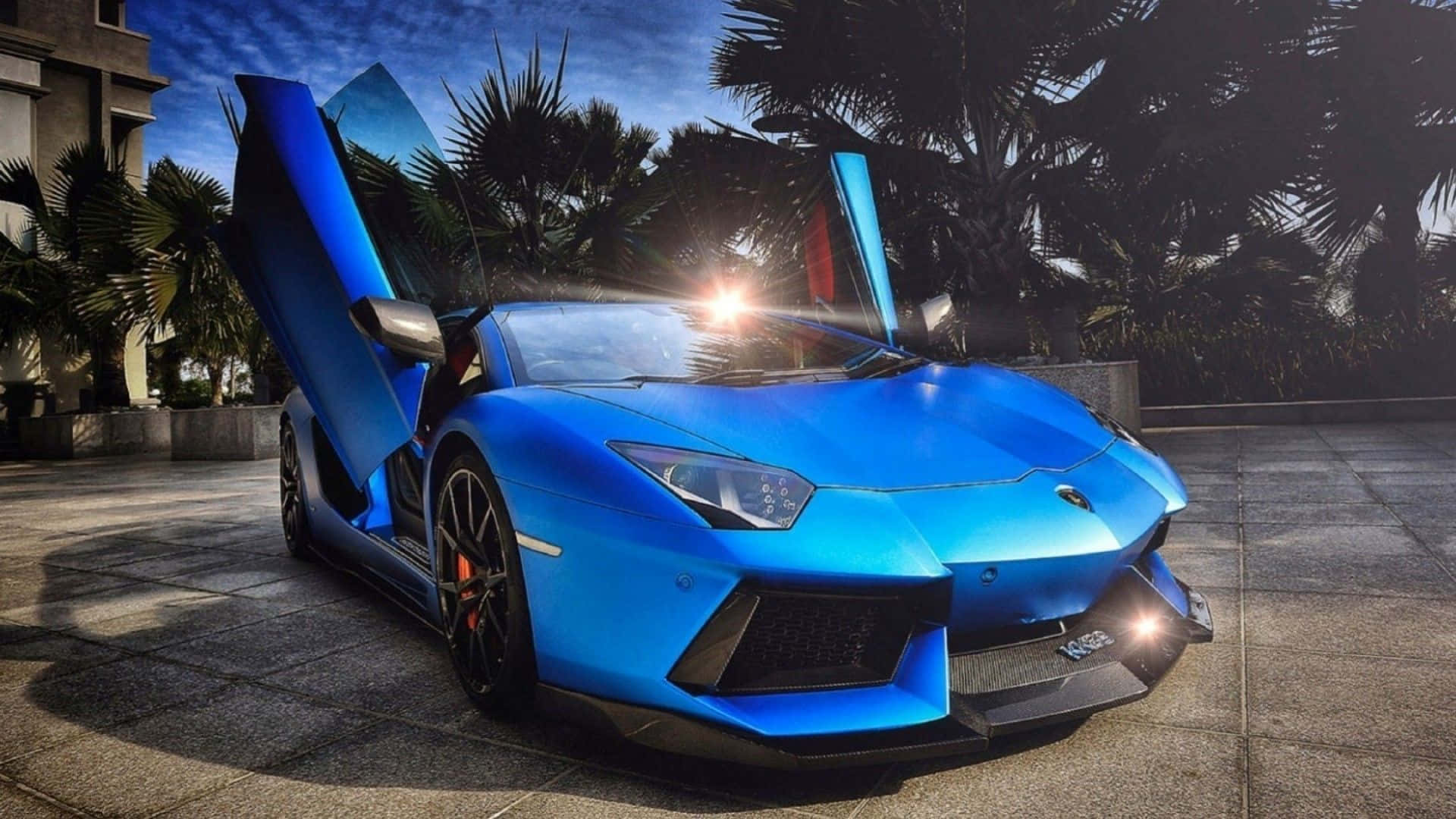 Mavi Lamborghini Aventador Havalı Dış Görünüm Duvar Kağıdı