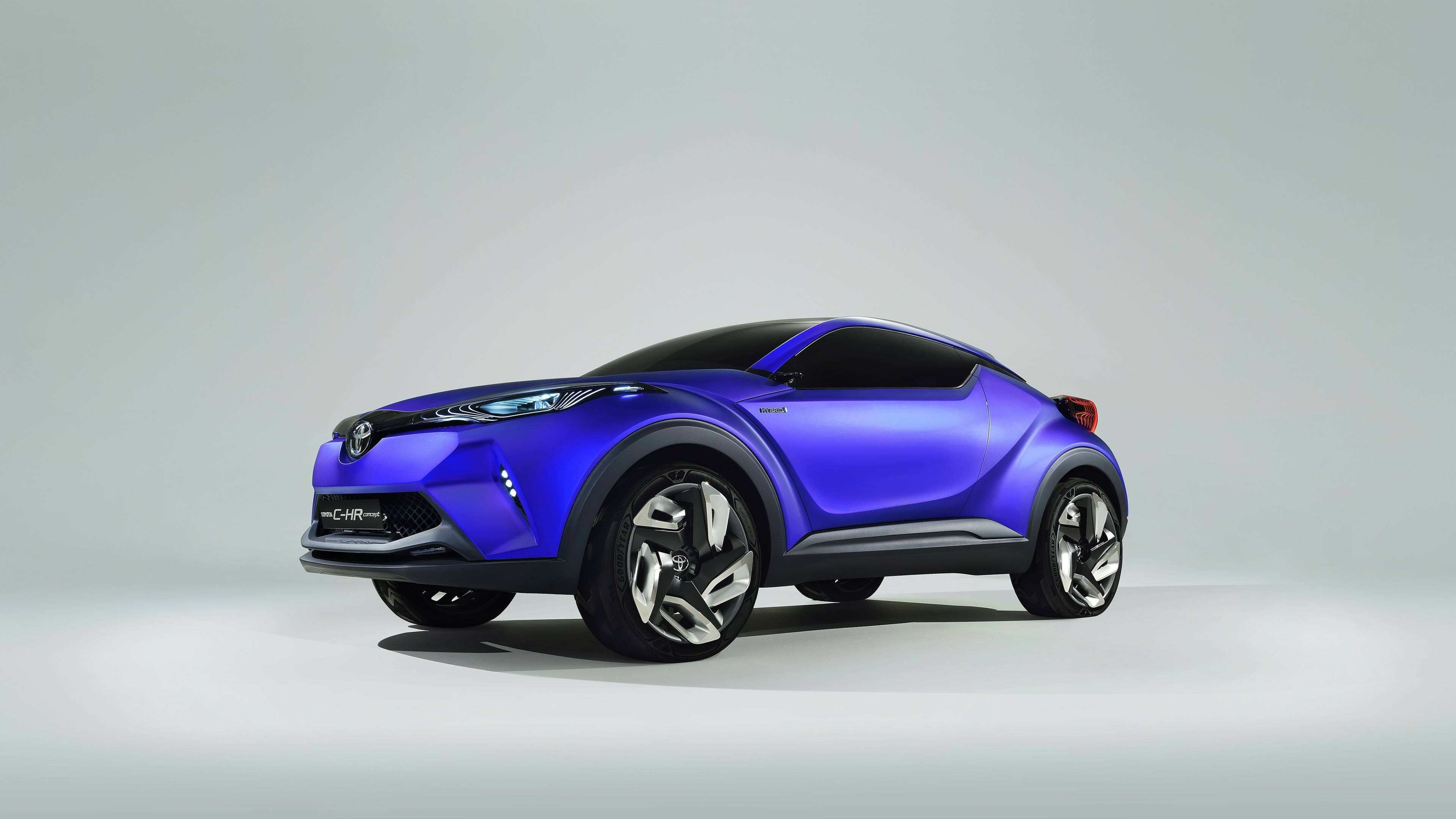 Mavi Toyota CH-R Yan Görünüm 4K Duvar Kağıdı