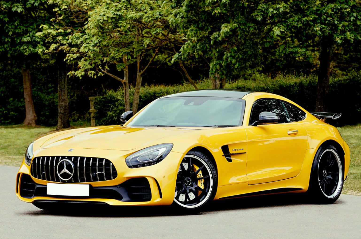 Mercedes AMG GT GTS Duvar Kağıdı
