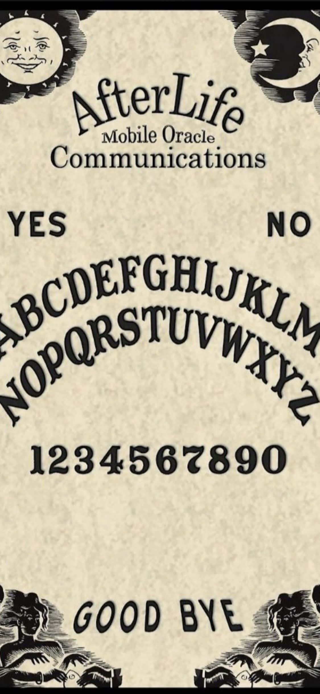 Mistik bir ahşap yüzeyde eski bir Ouija Tahtası. Duvar Kağıdı