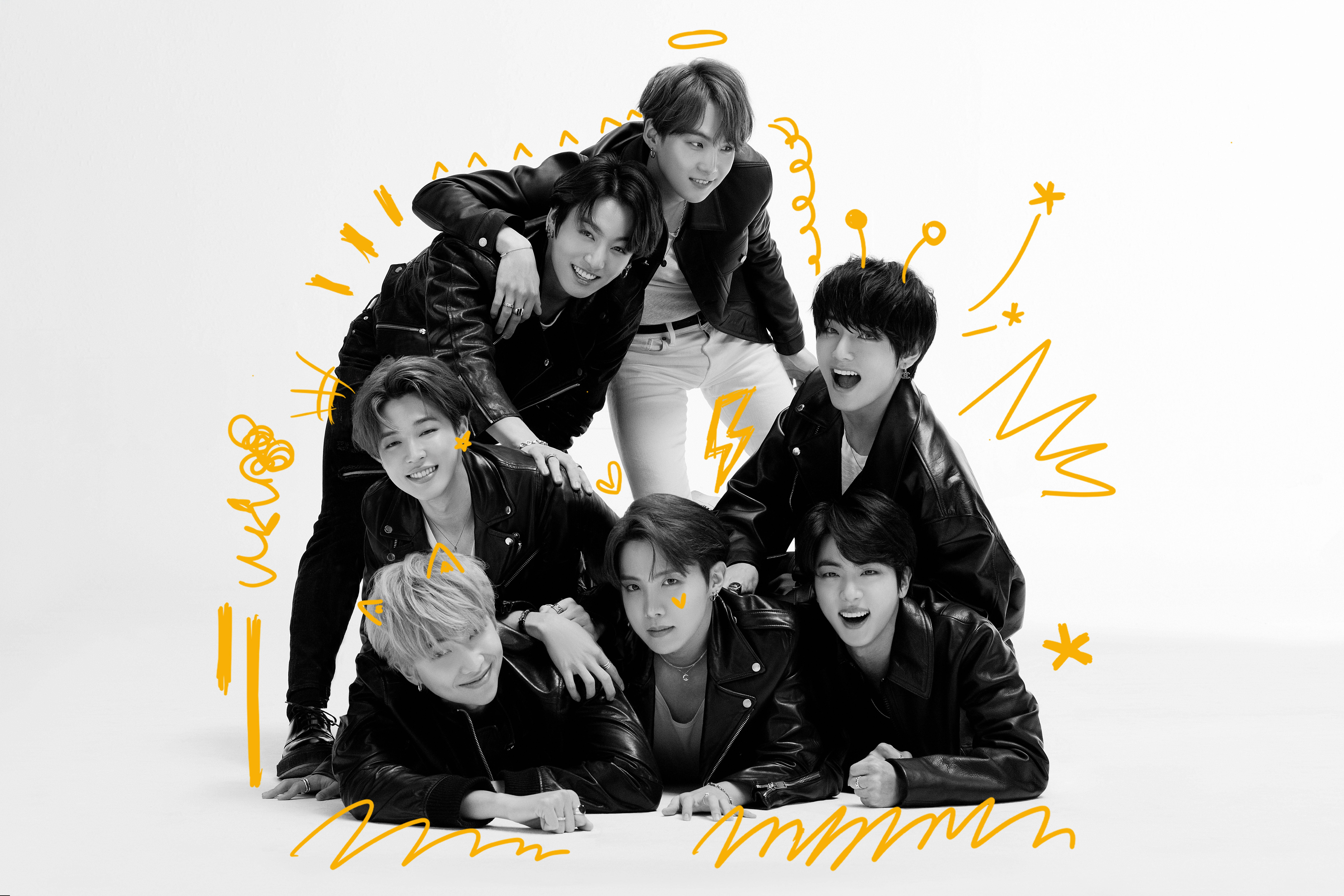 Monokrom BTS Dynamite Grup Fotoğrafı Duvar Kağıdı