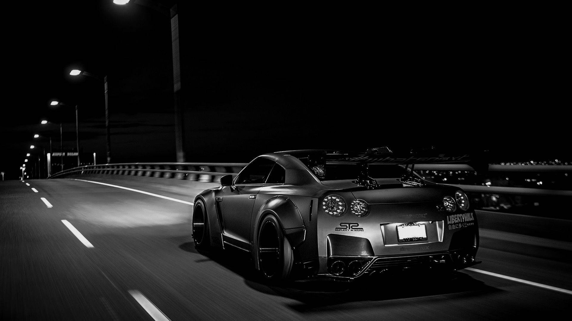 Monokrom Nissan GTR Araba Duvar Kağıdı