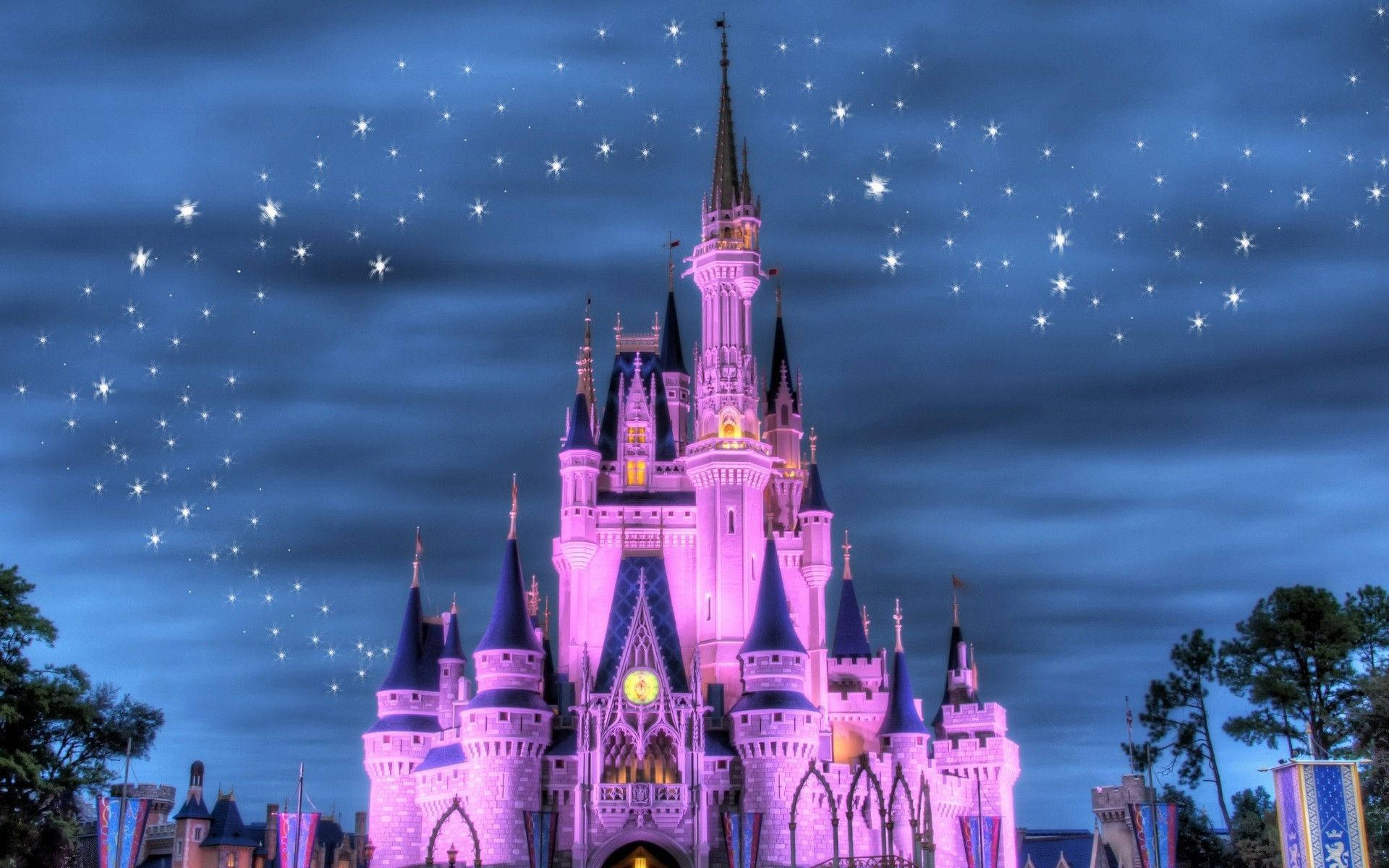 Mor Temalı Sihirli Krallık Disney 4K Ultra Geniş Duvar Kağıdı