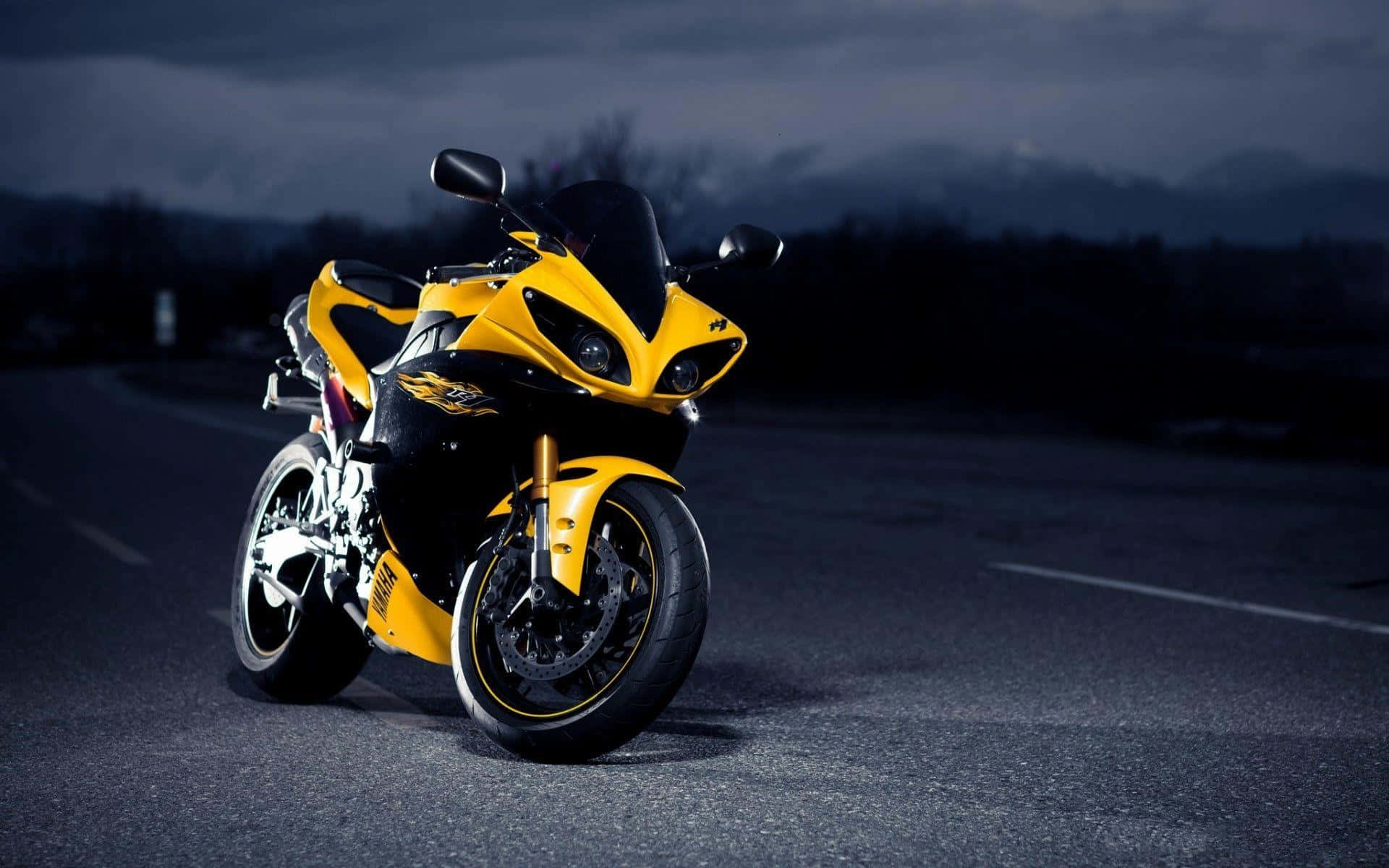 Muhteşem Yamaha R Serisi Motosiklet Arka Planı Duvar Kağıdı