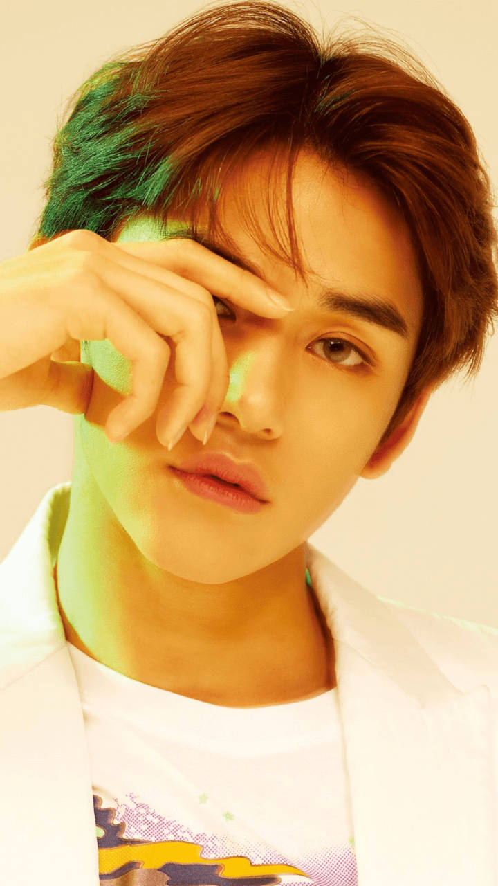 Nct Lucas El Yüzünde Duvar Kağıdı