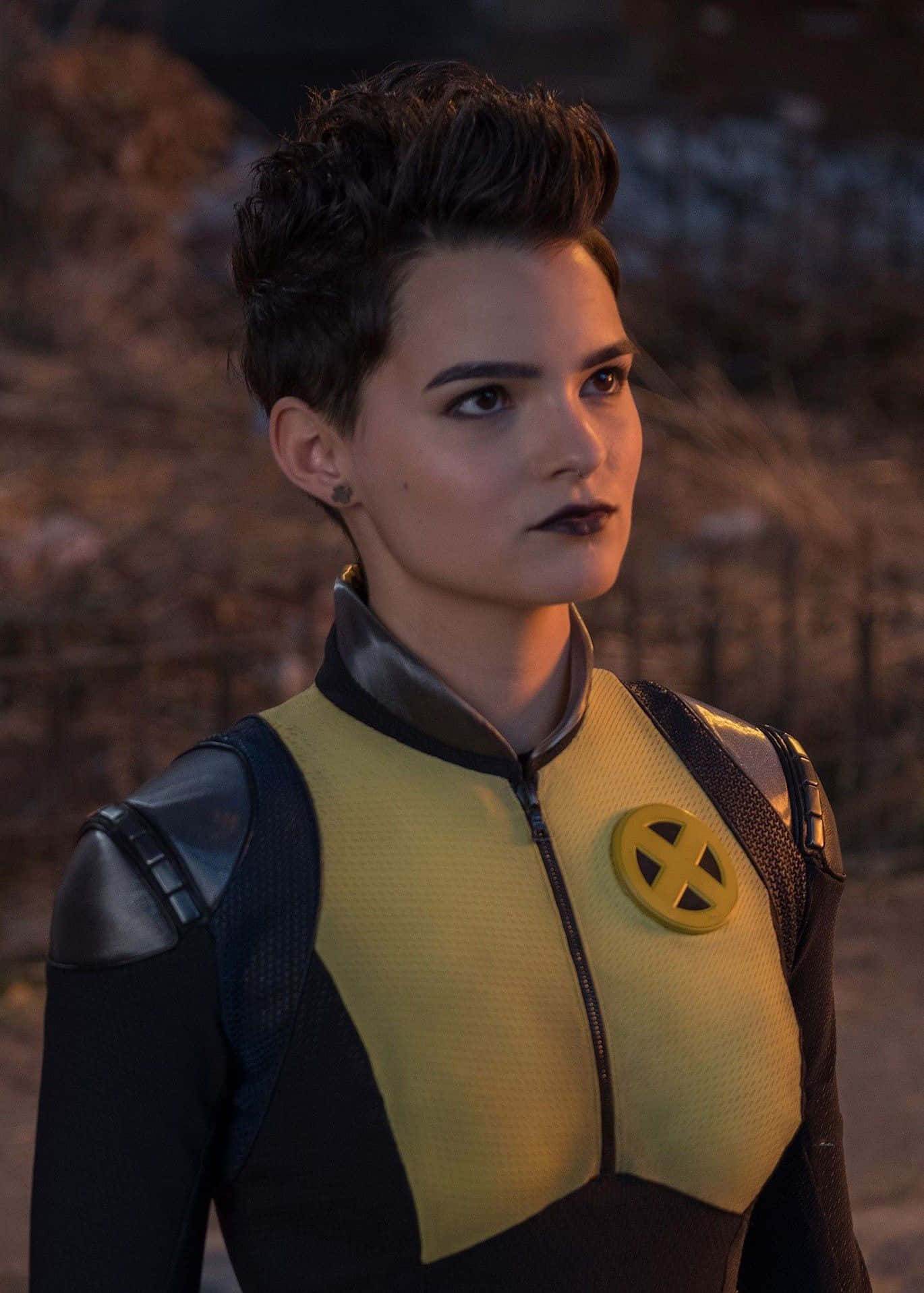 Negasonic Teenage Warhead Aksiyonda Duvar Kağıdı