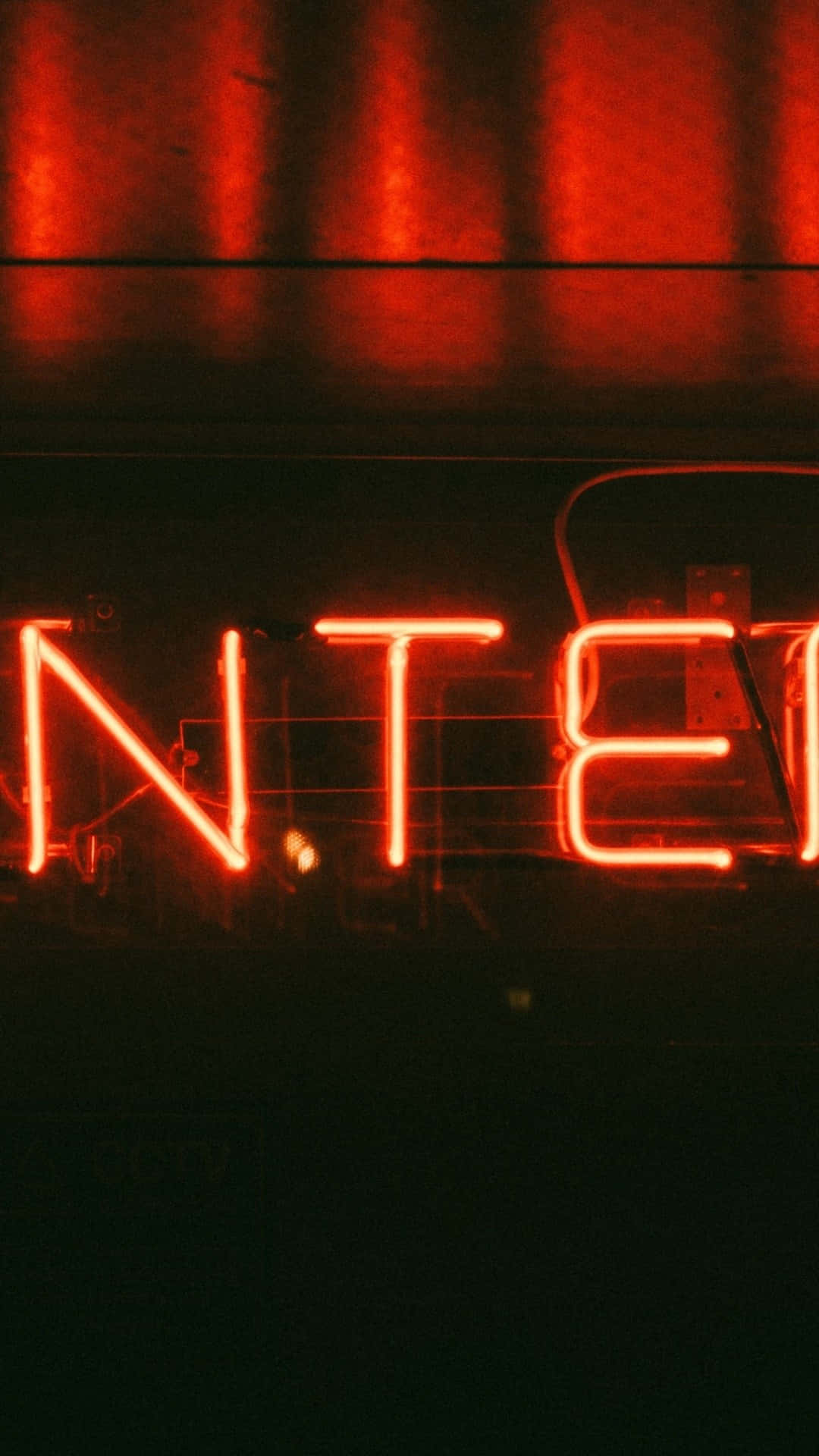 Neon Kırmızı Estetiğin enerjisini hissedin Duvar Kağıdı