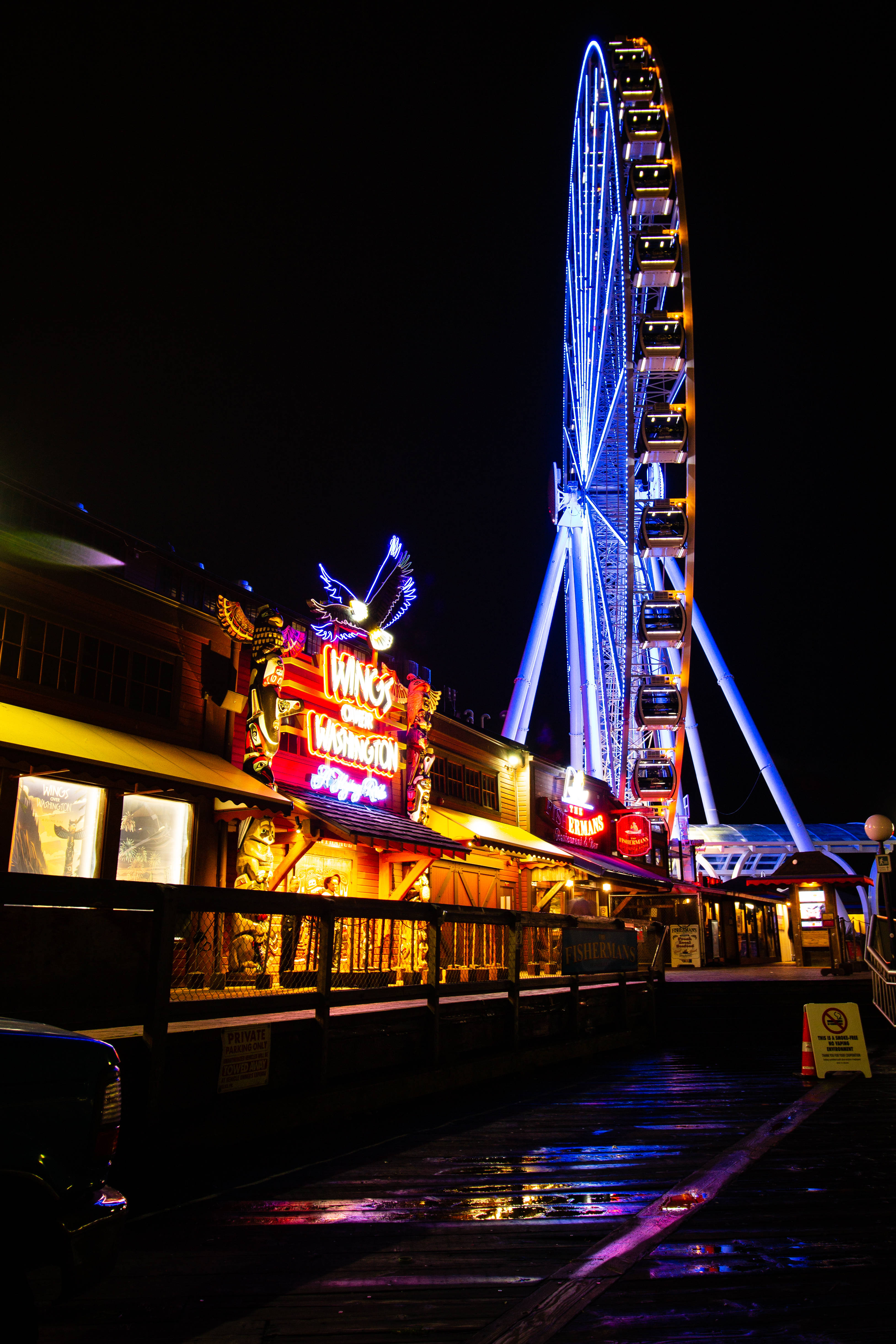 Neon Lunapark iPhone Duvar Kağıdı