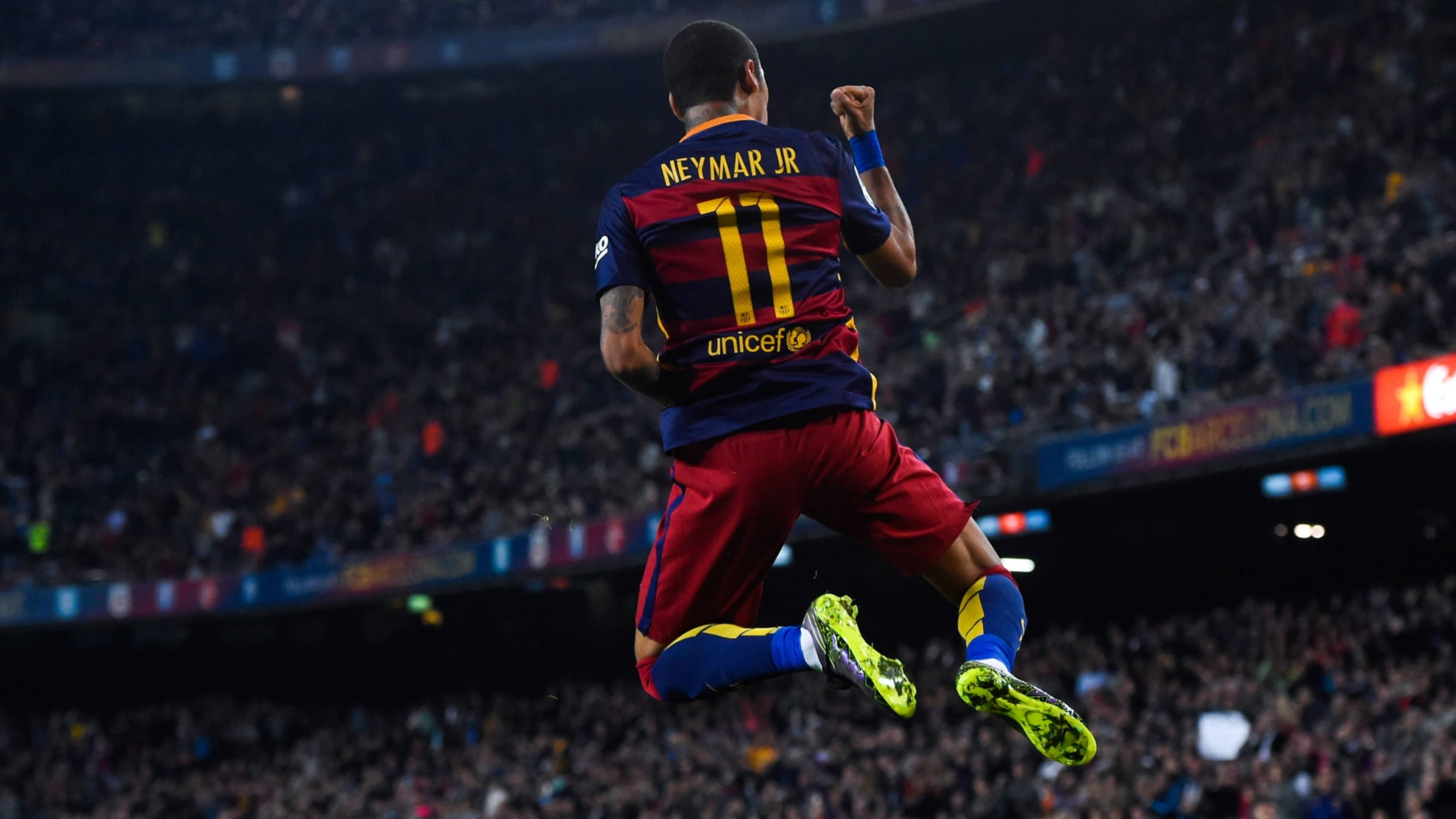 Neymar 4K Zafer Sıçrayışı Duvar Kağıdı
