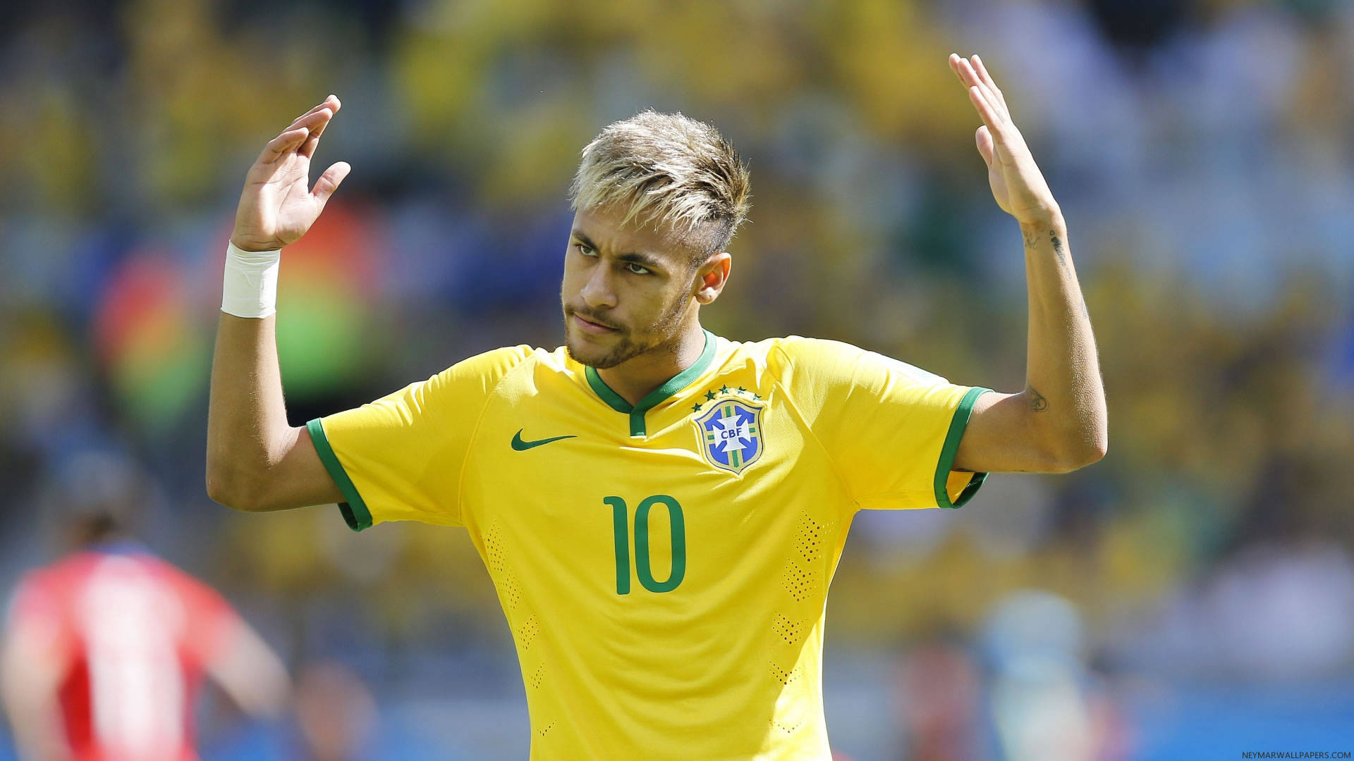 Neymar Jr. imza niteliğindeki Brezilya 10 Numaralı formasını sergiliyor Duvar Kağıdı