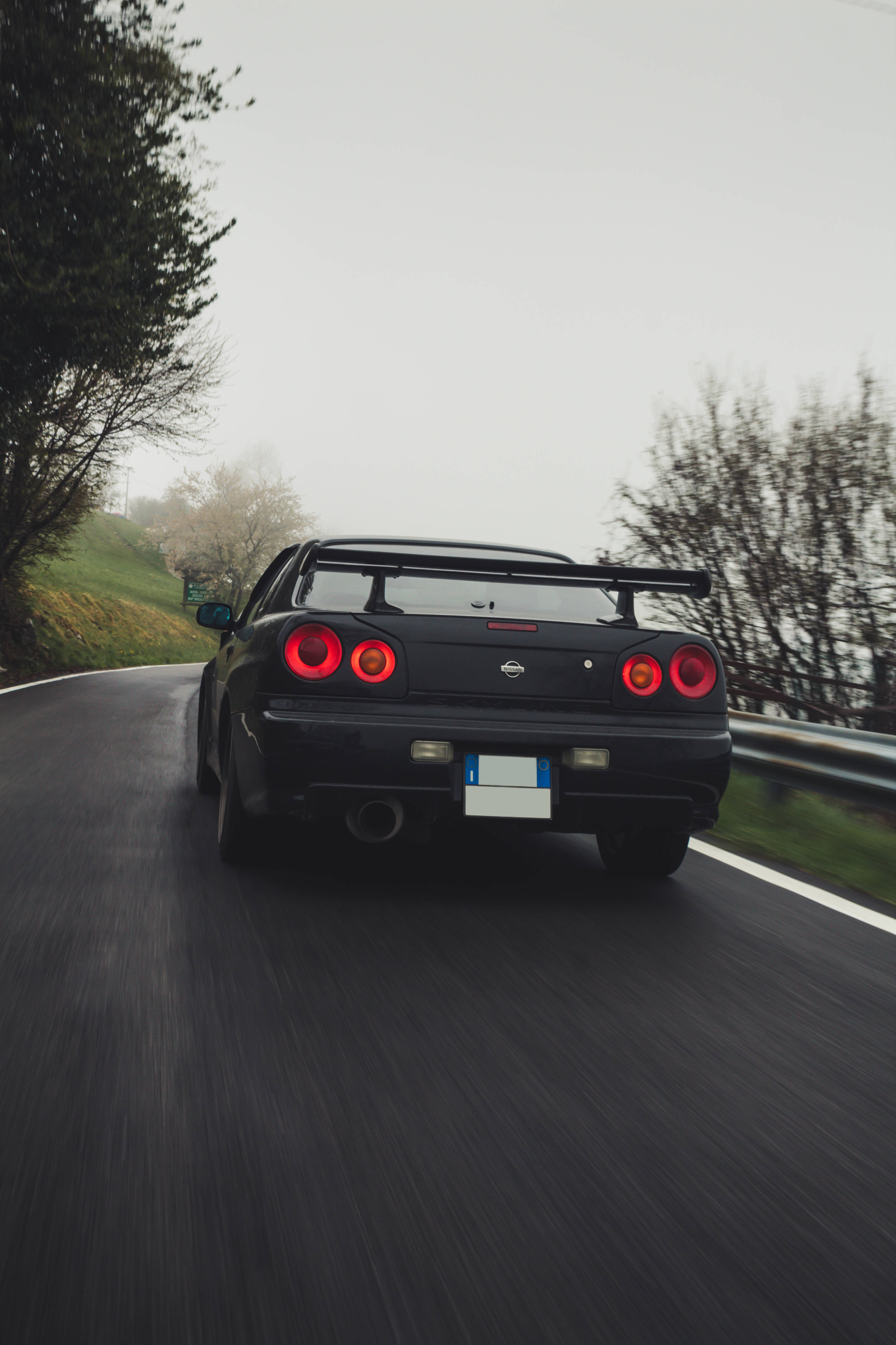 Nissan Skyline Gtr R34 Sisli Yol Duvar Kağıdı