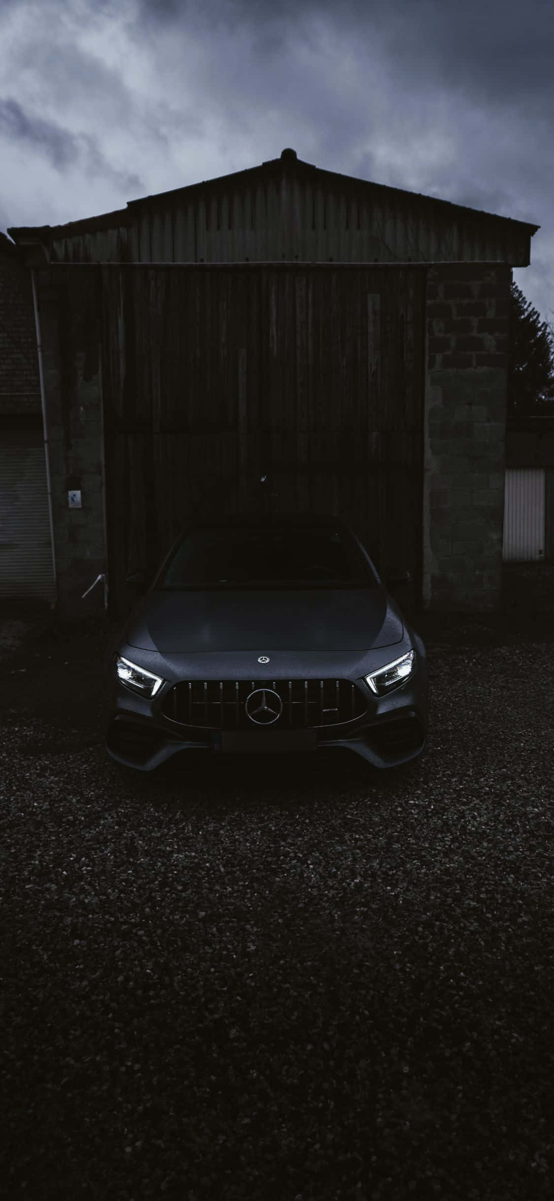 Önden Görünüm Siyah iPhone Xs Mercedes Amg Arka Plan Duvar Kağıdı