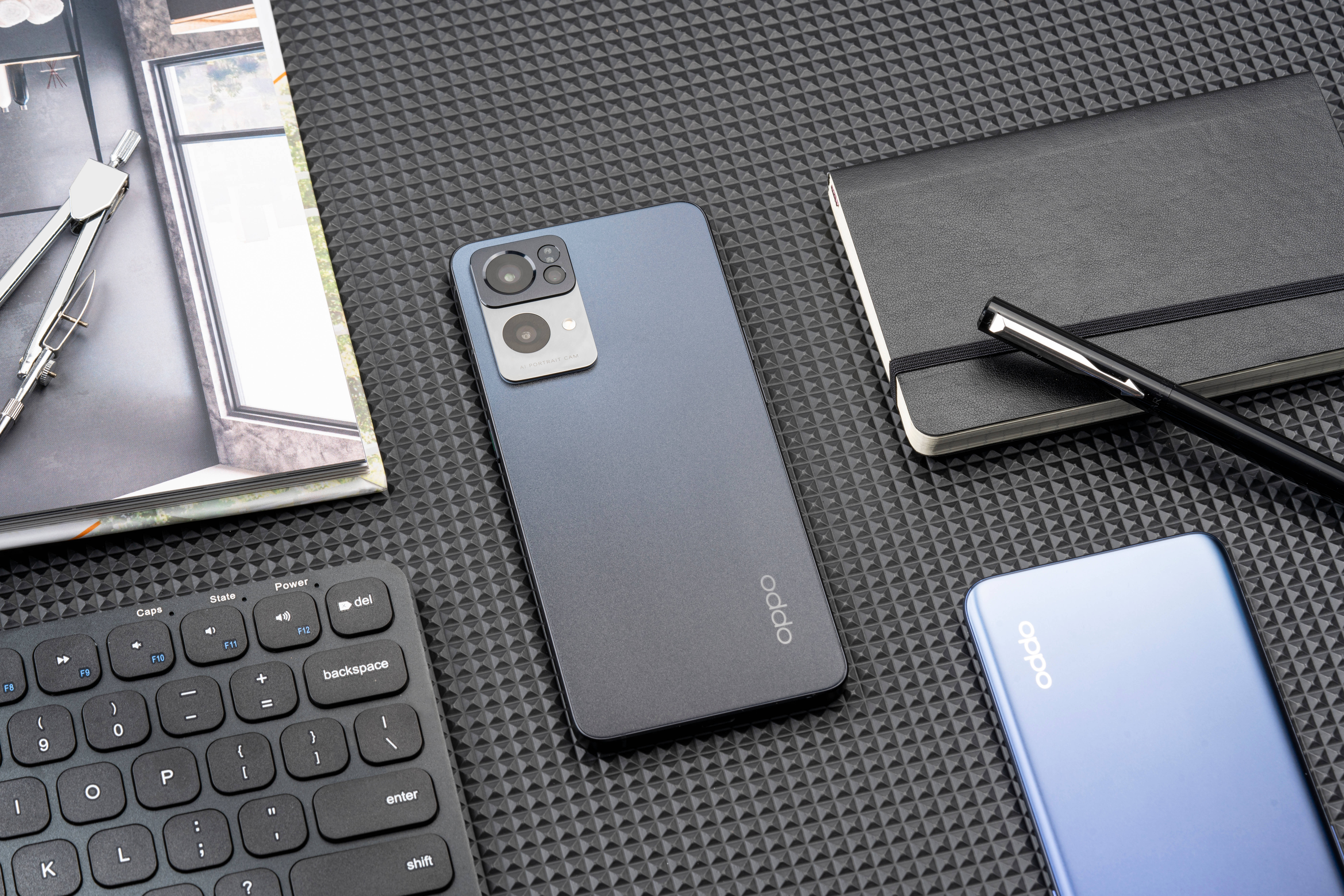 Oppo ile Çalışma Günü Duvar Kağıdı