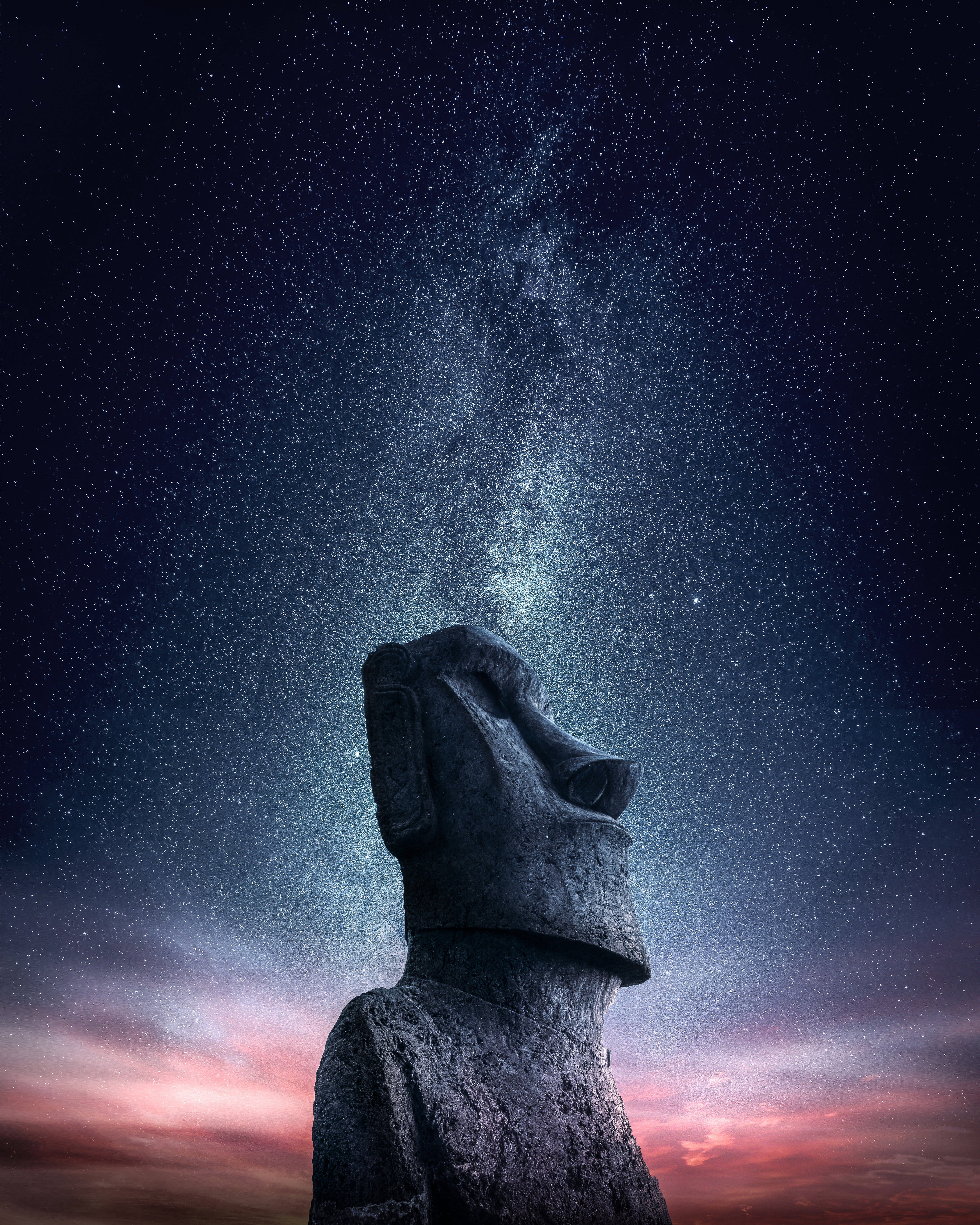 Paskalya Adası ve Moai Heykeli Duvar Kağıdı