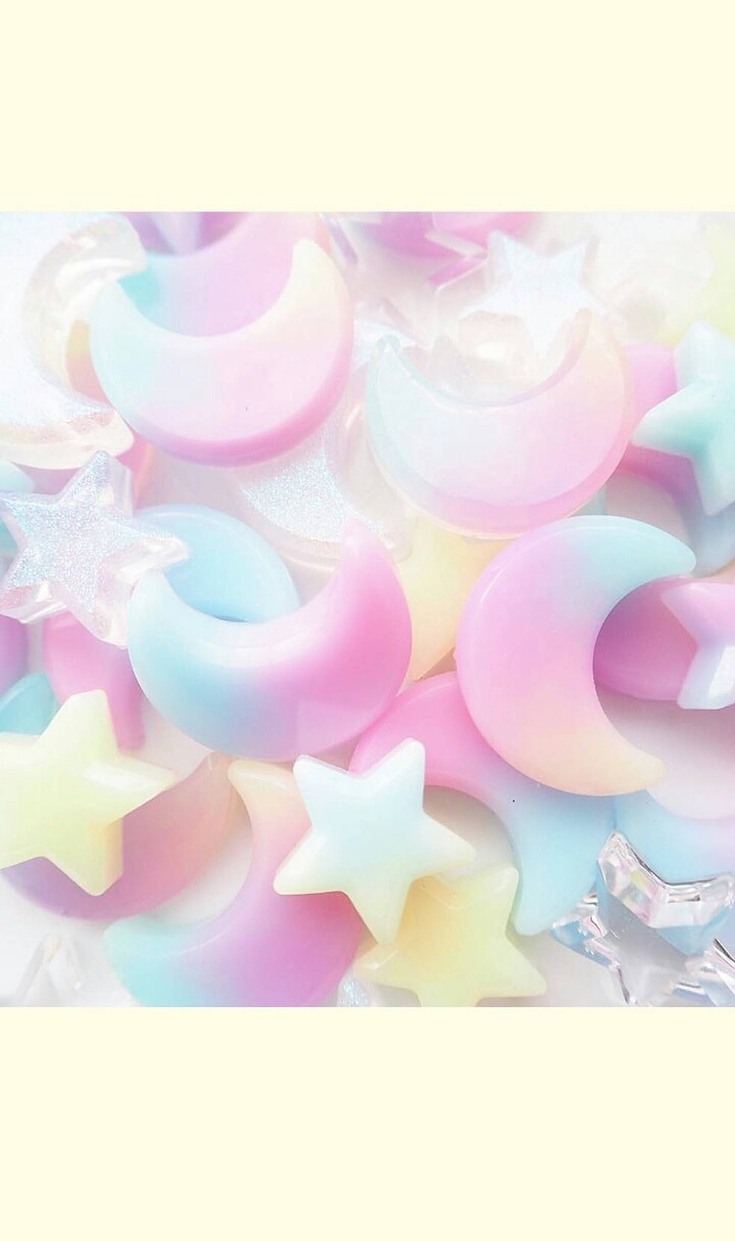 Pastel Gökkuşağı Ay ve Yıldız Kaboşonları Duvar Kağıdı