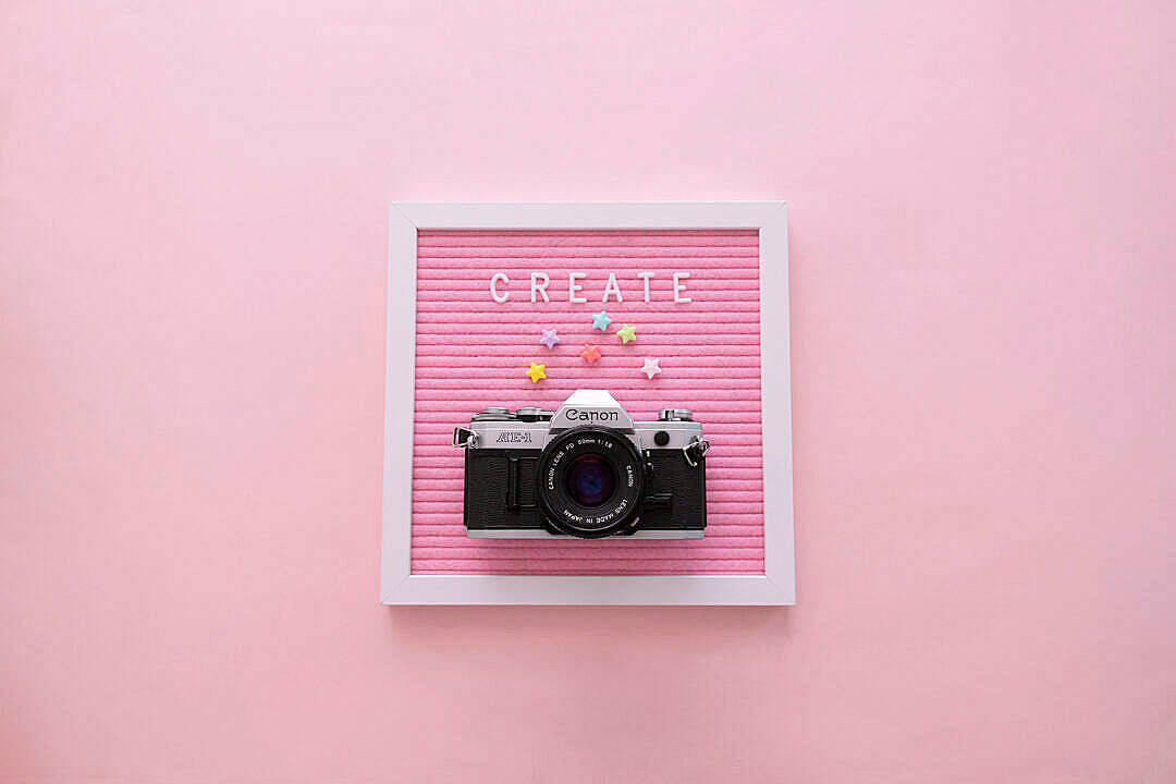 Pastel Pembe Estetik Harf Panosu Duvar Kağıdı