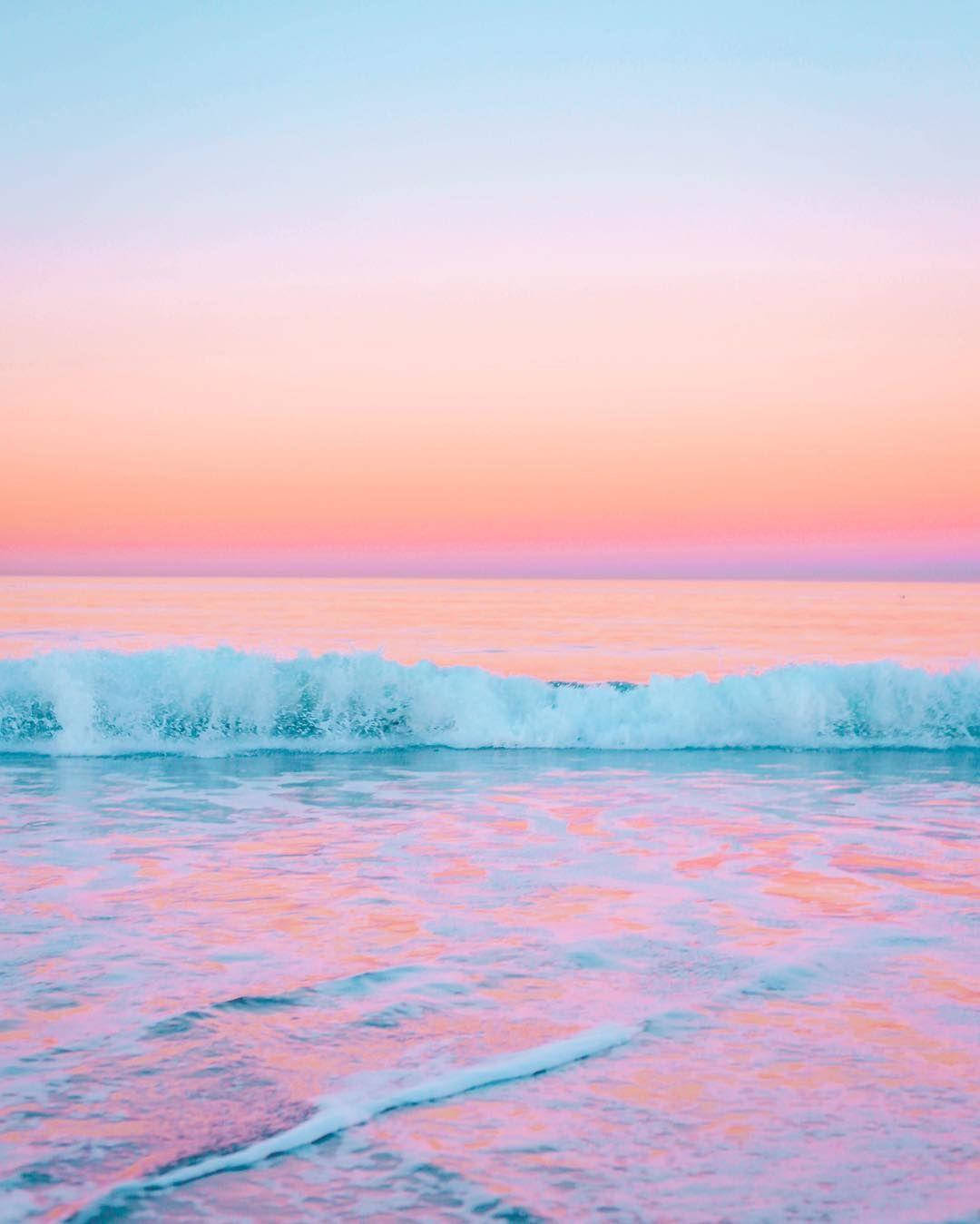Pastel Pembe Okyanus Duvar Kağıdı