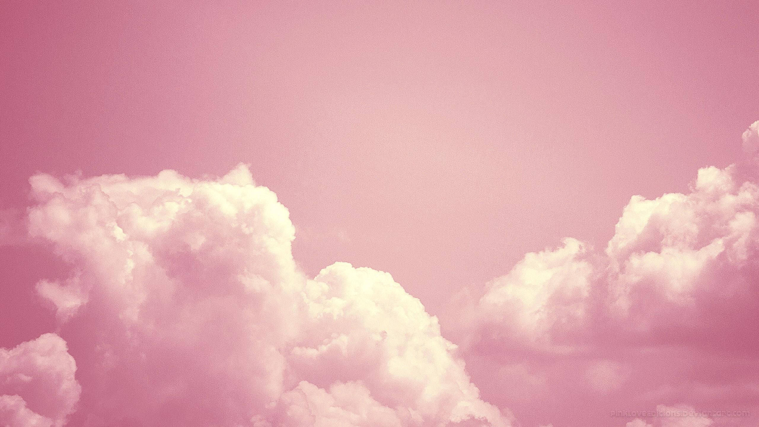 Pembe Estetik Bulutlar Duvar Kağıdı