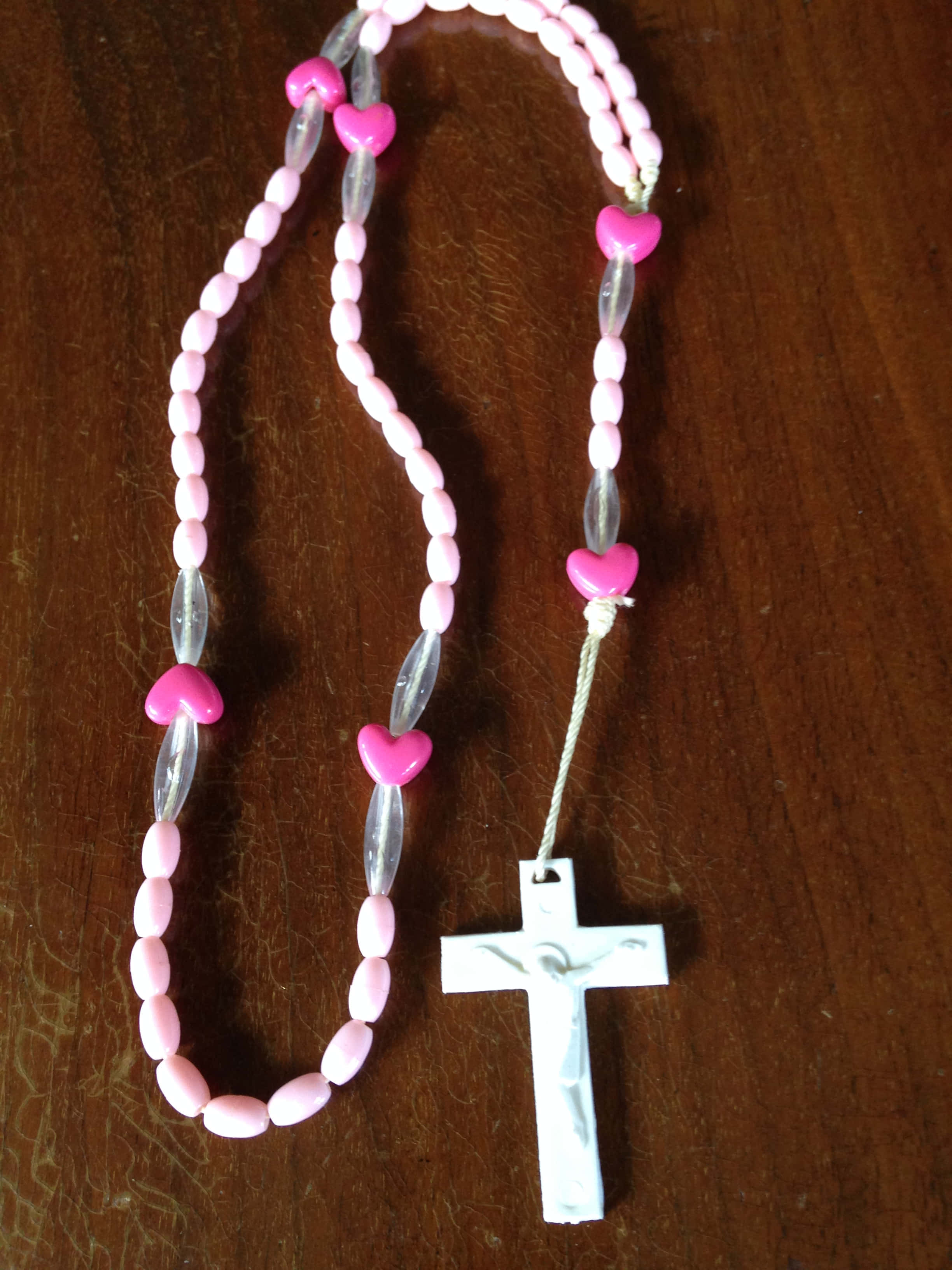 Pembe Kristal Tespih Resmi Duvar Kağıdı