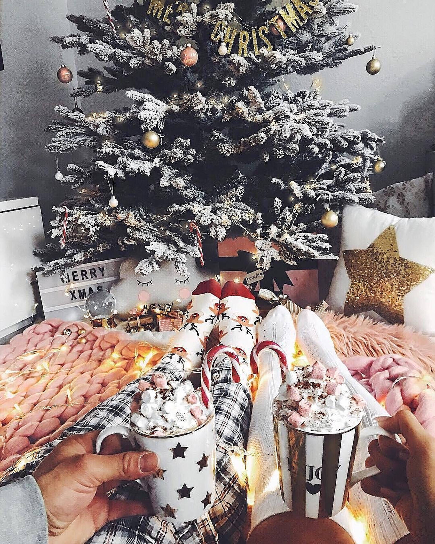 Rahat Bir Noel Estetiği Çifti Duvar Kağıdı
