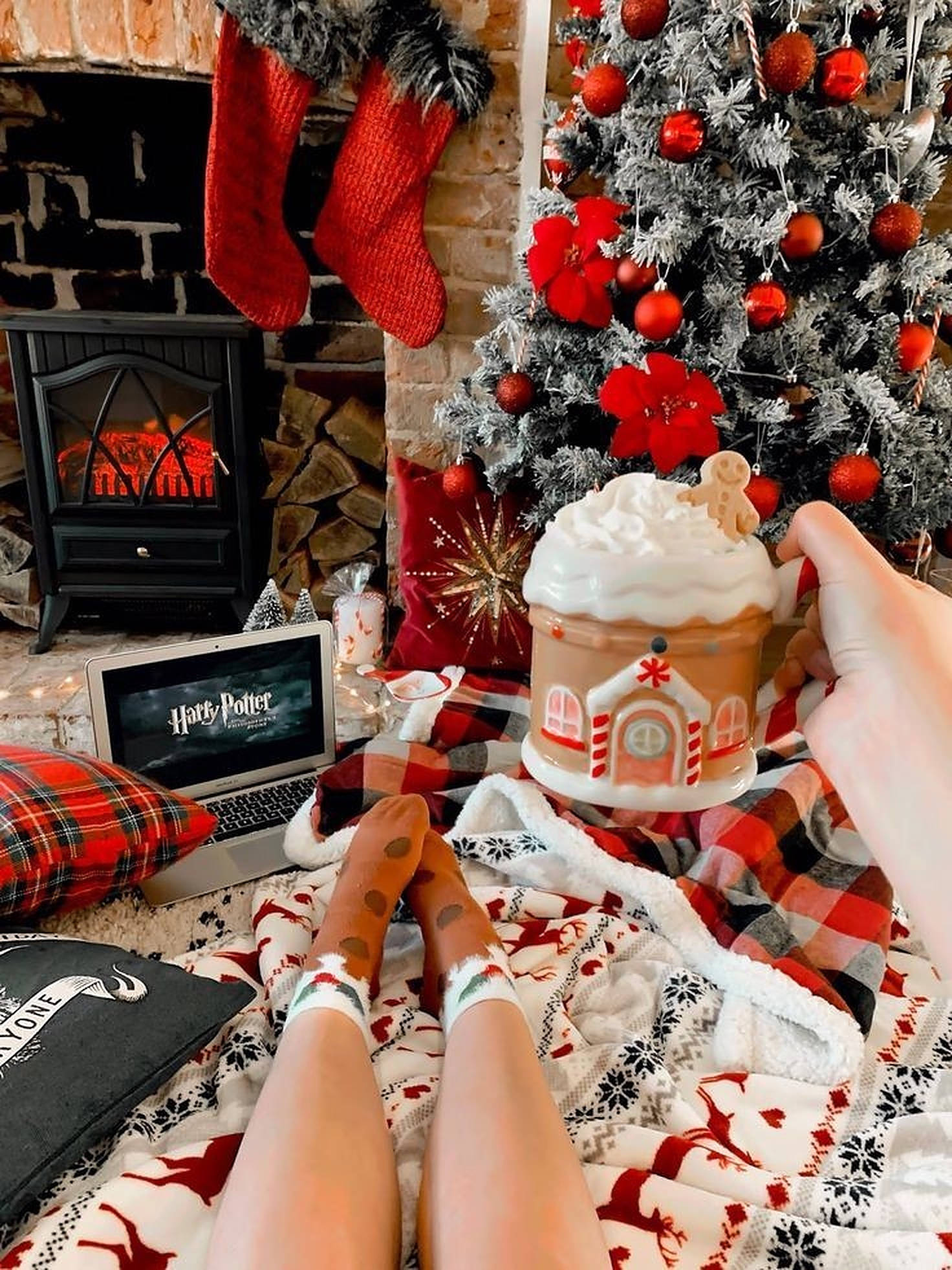 Rahatlatıcı Noel Estetiği Zencefilli Kupa Duvar Kağıdı