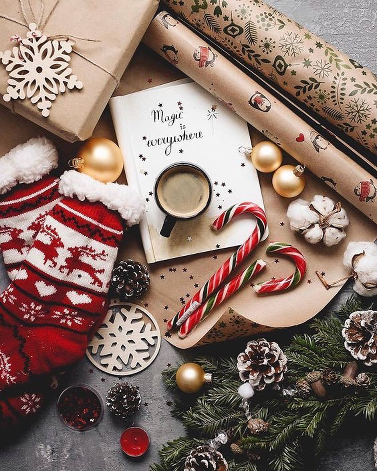 Rahatlatıcı Noel Estetiği Şeker Kamışı Duvar Kağıdı