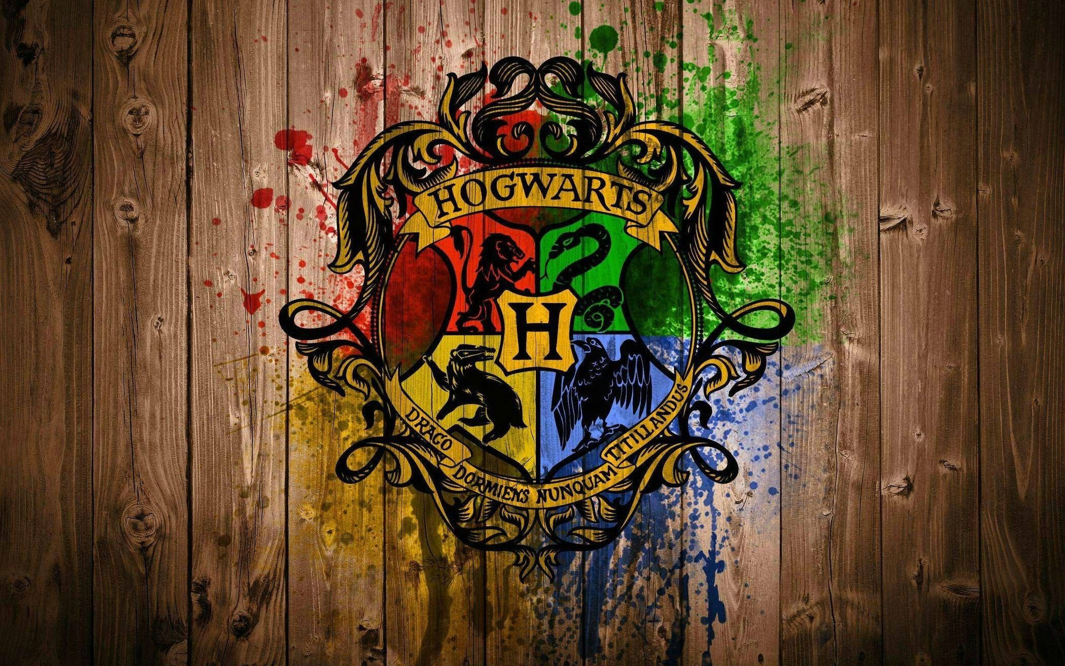 Renkli Hogwarts Harry Potter Estetiği Duvar Kağıdı