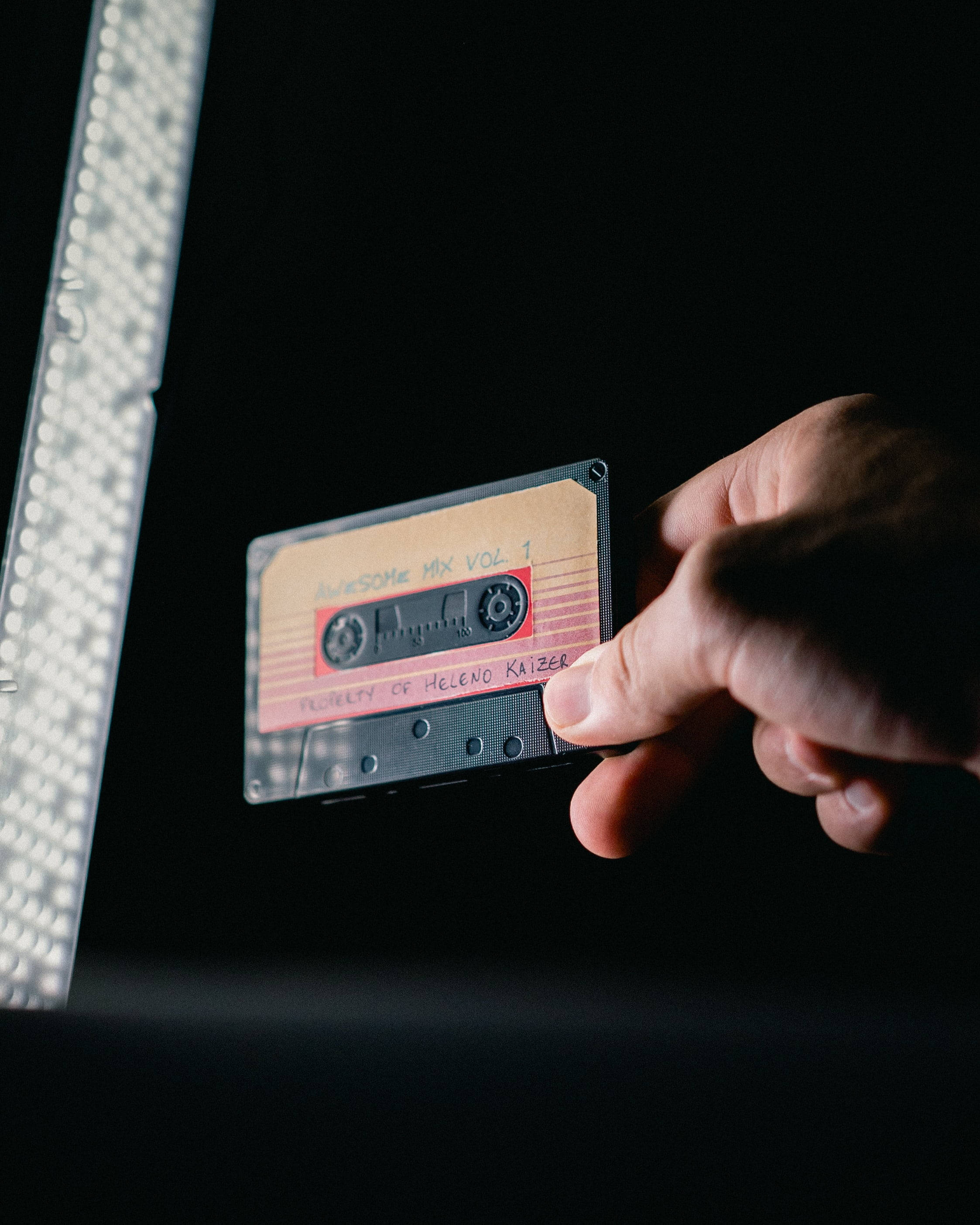 Retro Estetik Siyah Kaset Duvar Kağıdı
