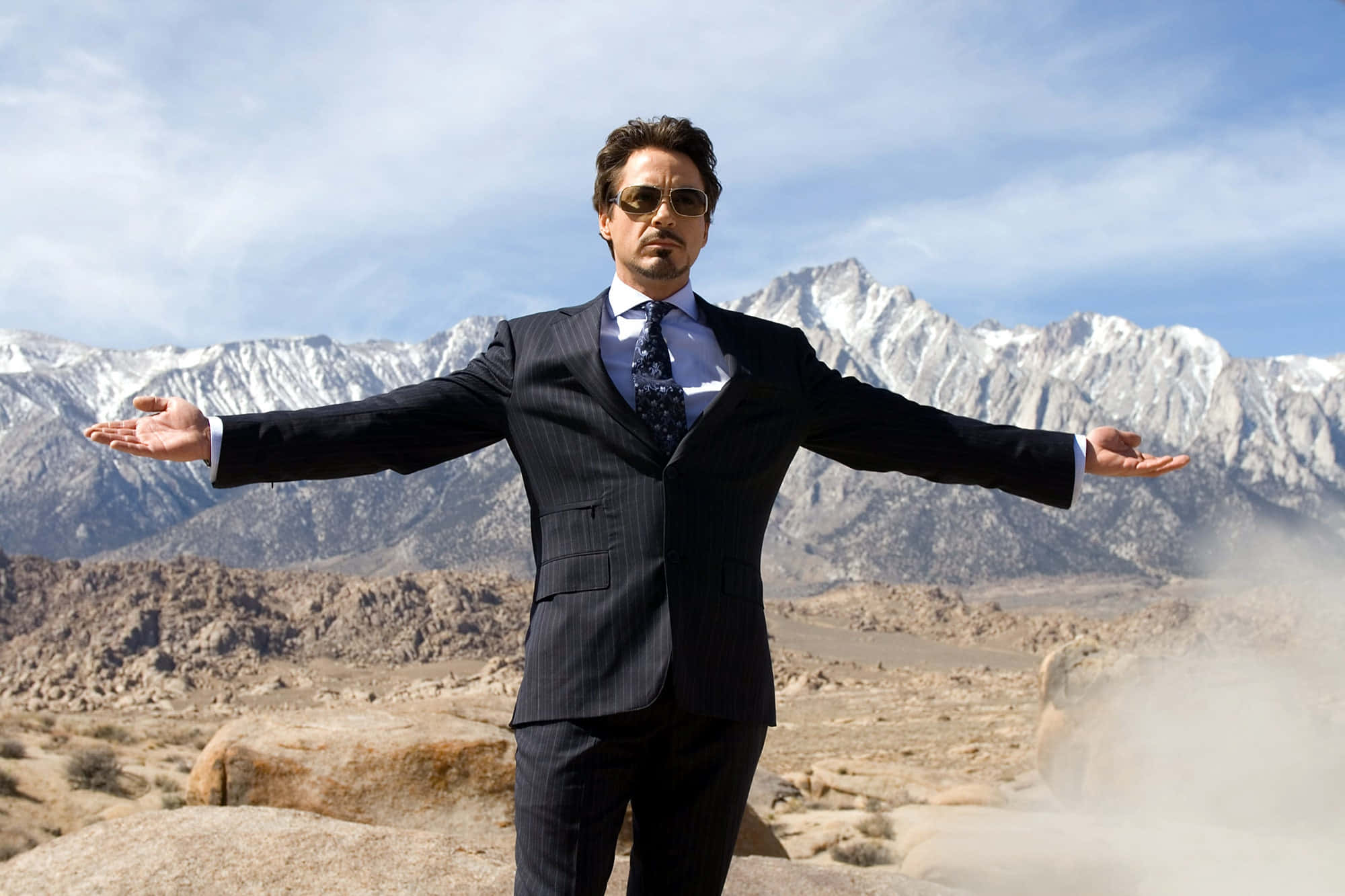 Robert Downey Jr. Çölde Demir Adam Fotoğrafı Duvar Kağıdı
