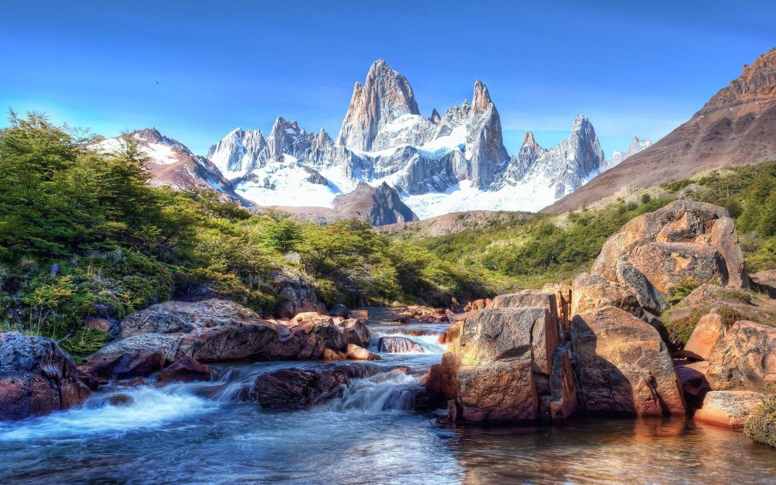 Rocky Mountain Ulusal Parkı ve Gölü Duvar Kağıdı