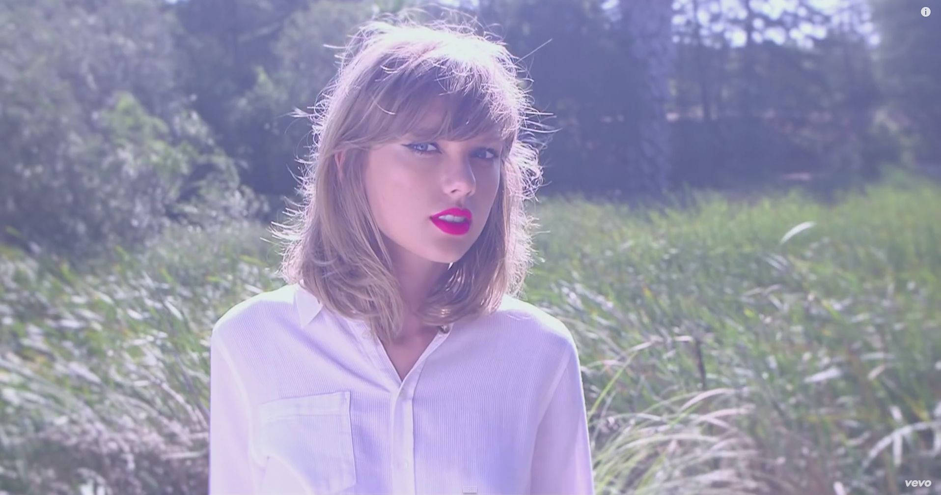 Beyaz melek Taylor Swift duvar kağıdı fotoğrafçılığı.