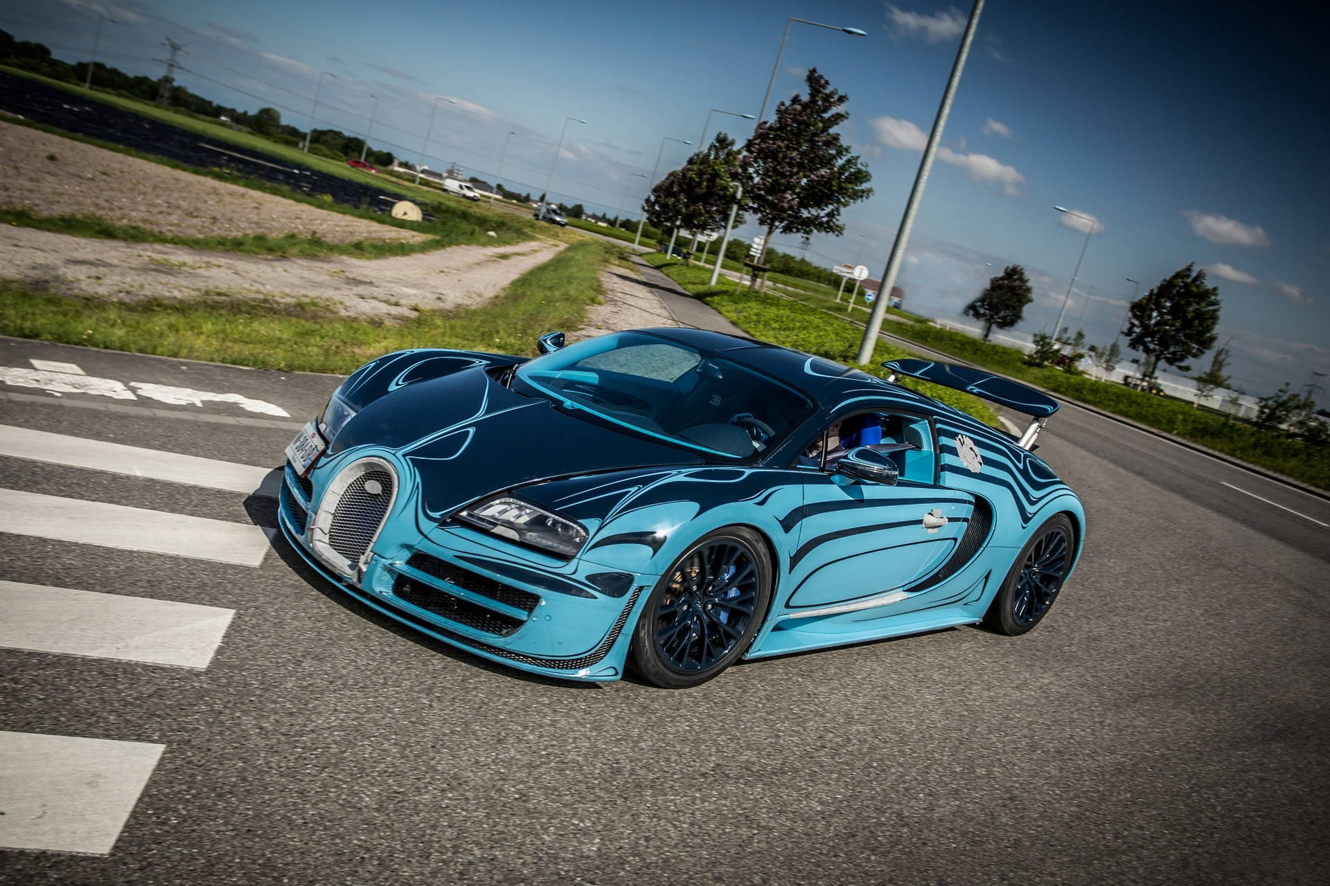 Safir Mavisi Bugatti Veyron Duvar Kağıdı