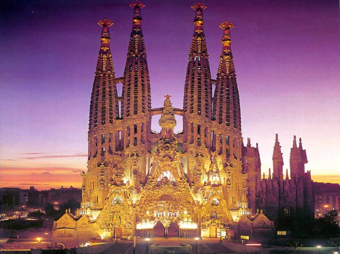 Sagrada Familia Mor Gökyüzü Gece Duvar Kağıdı