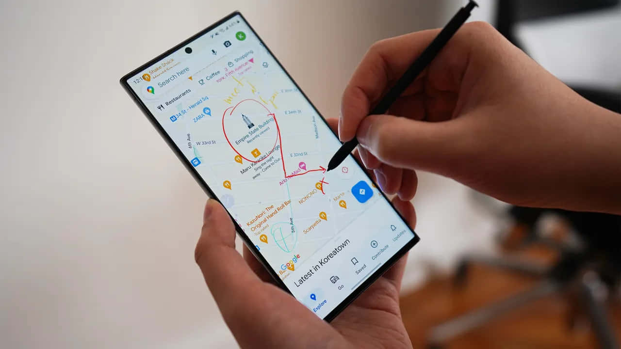 Samsung S23 Ultra Google Haritalar Kullanımı S Pen ile Duvar Kağıdı