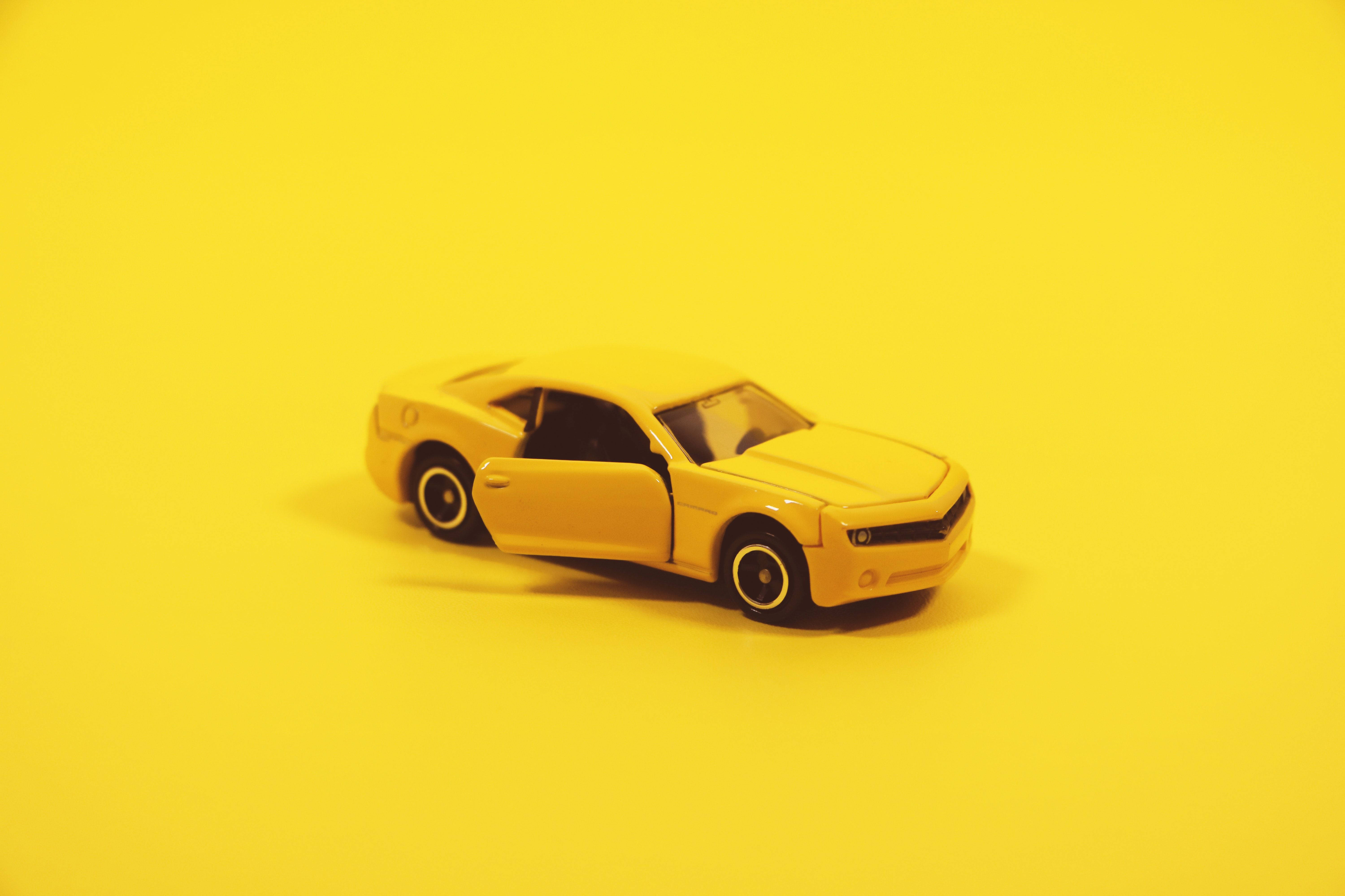 Sarı HD Chevrolet Camaro Duvar Kağıdı