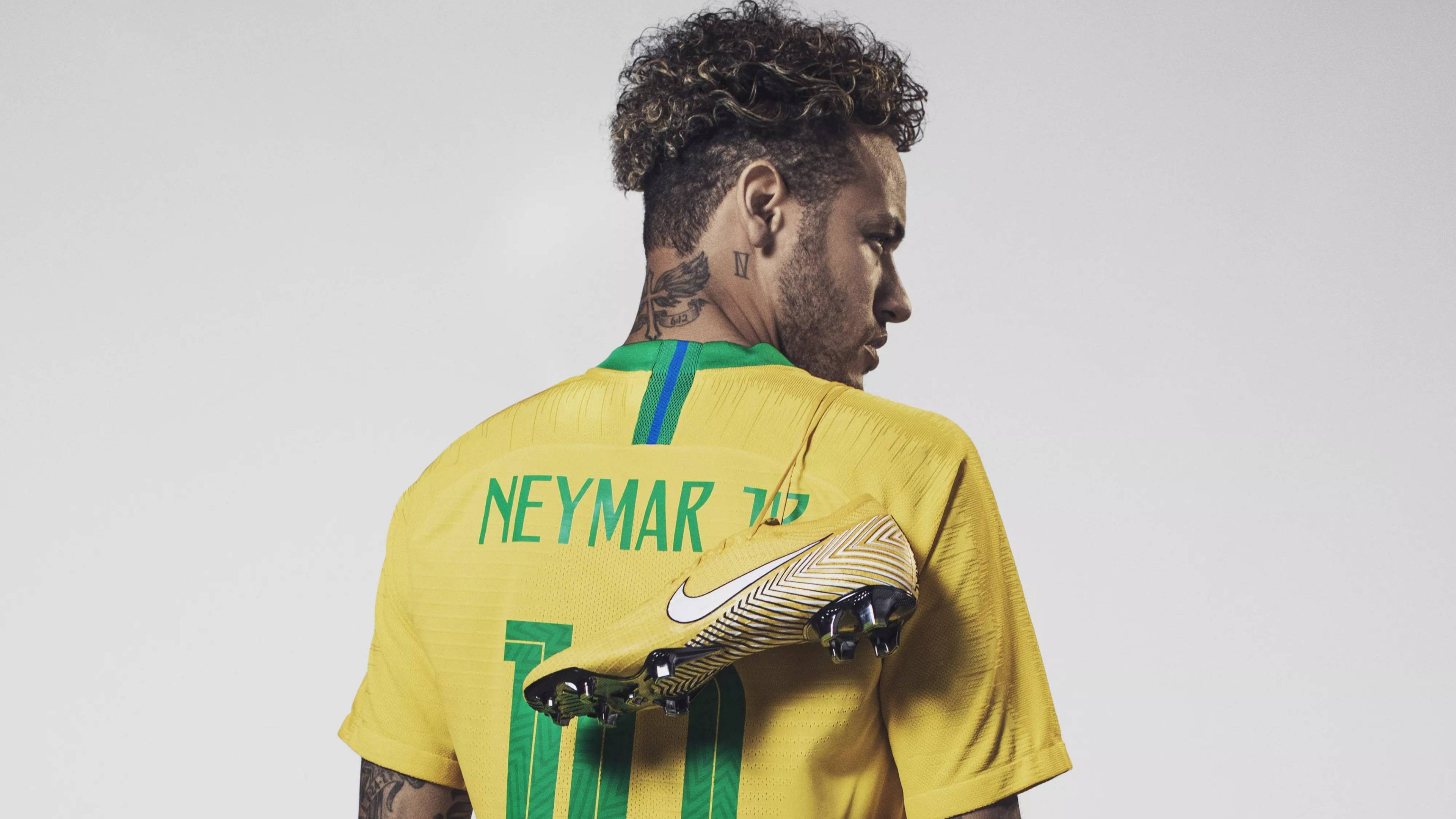Sarı Nike Ayakkabı Neymar 4K Duvar Kağıdı