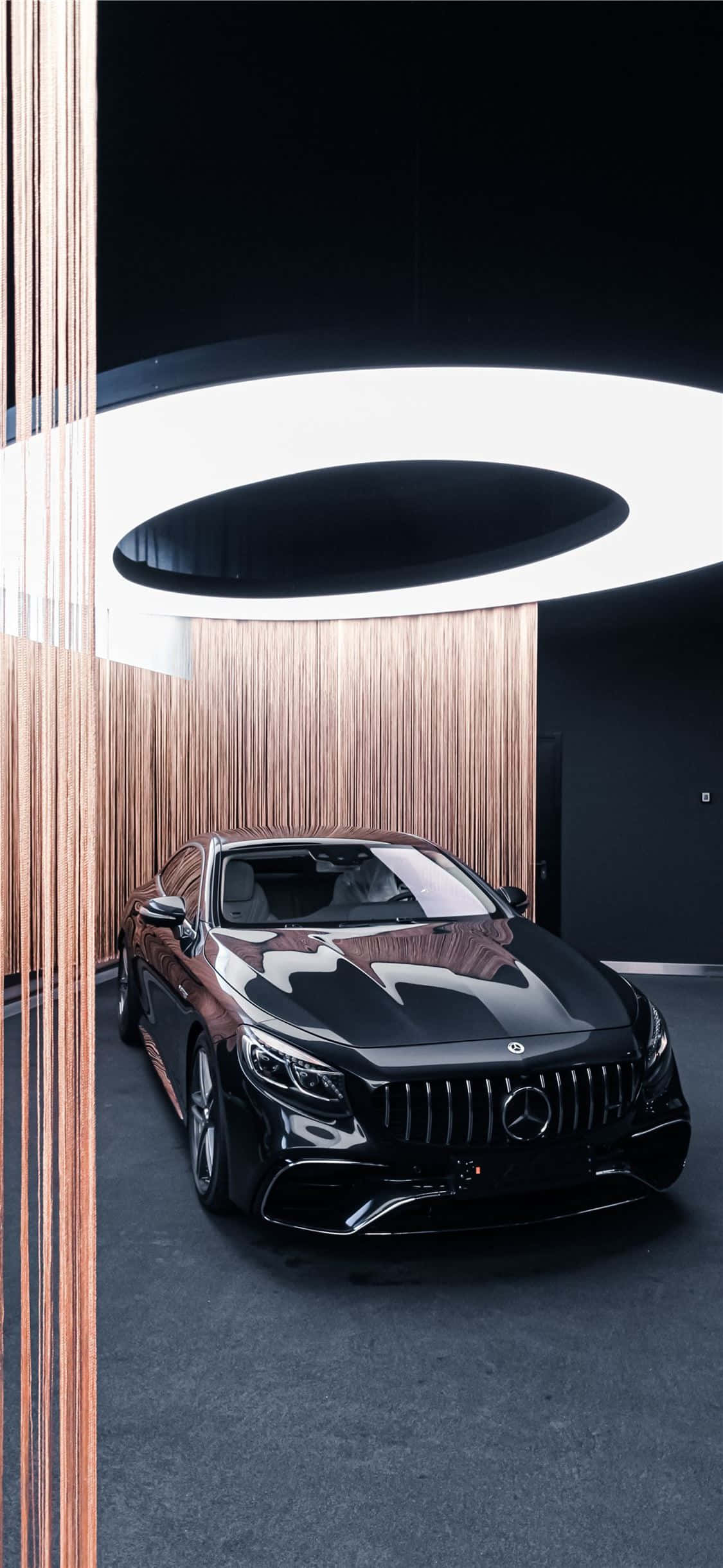 Showroom Siyah iPhone Xs Mercedes Amg Arkaplan Duvar Kağıdı