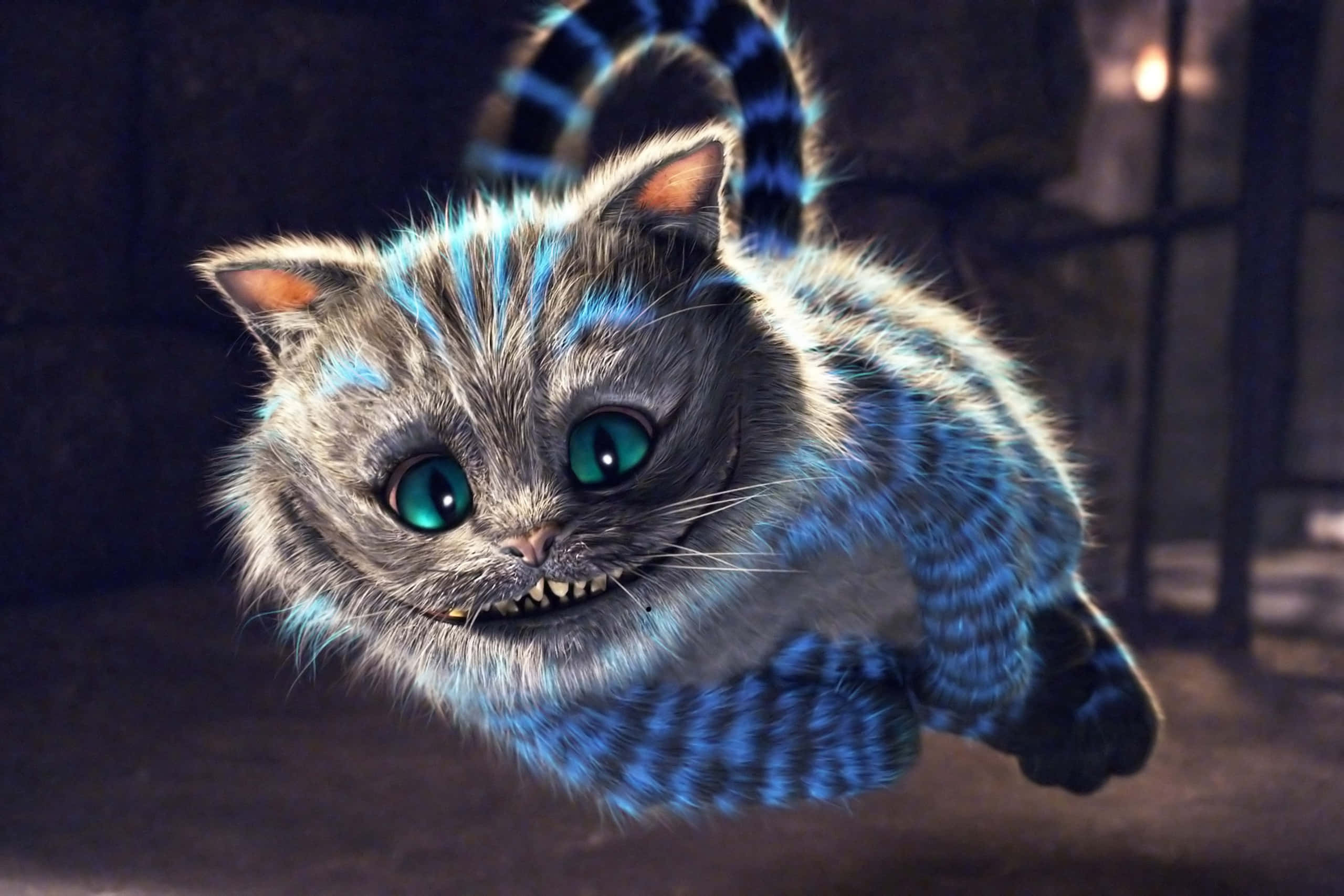 Sihirli Cheshire Kedisi, Şaşkın Alice'e Dikkatle Bakıyor Duvar Kağıdı