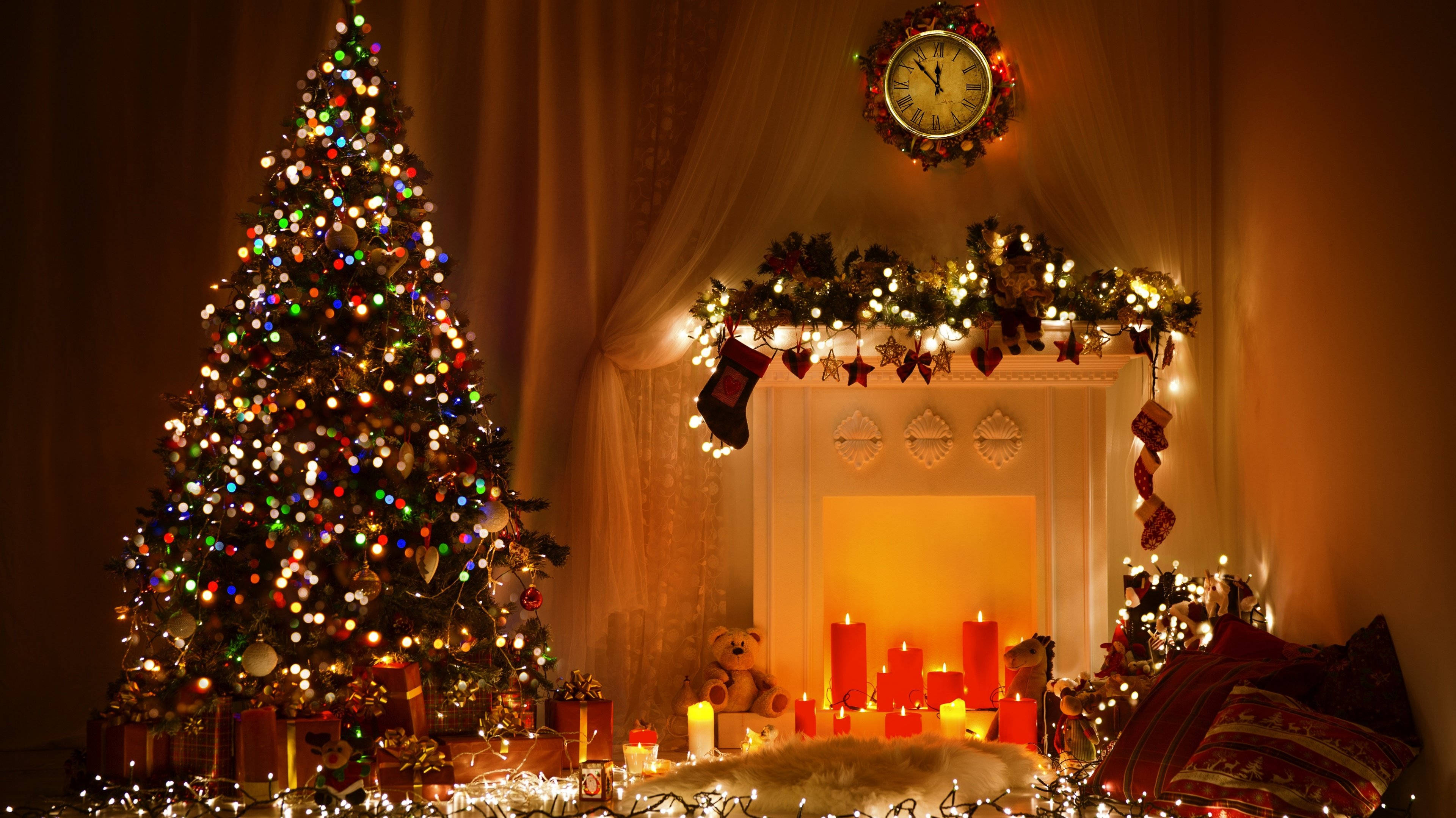 Şık ve Rahat Bir Noel Ev Ortamı Masaüstü Duvar Kağıdı