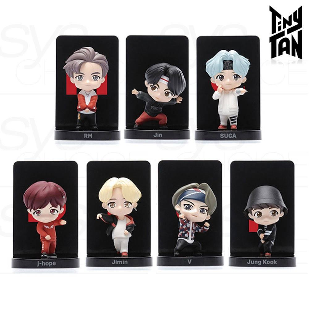 Siyah Kutu İçinde Tiny Tan BTS Aksiyon Figürü Duvar Kağıdı