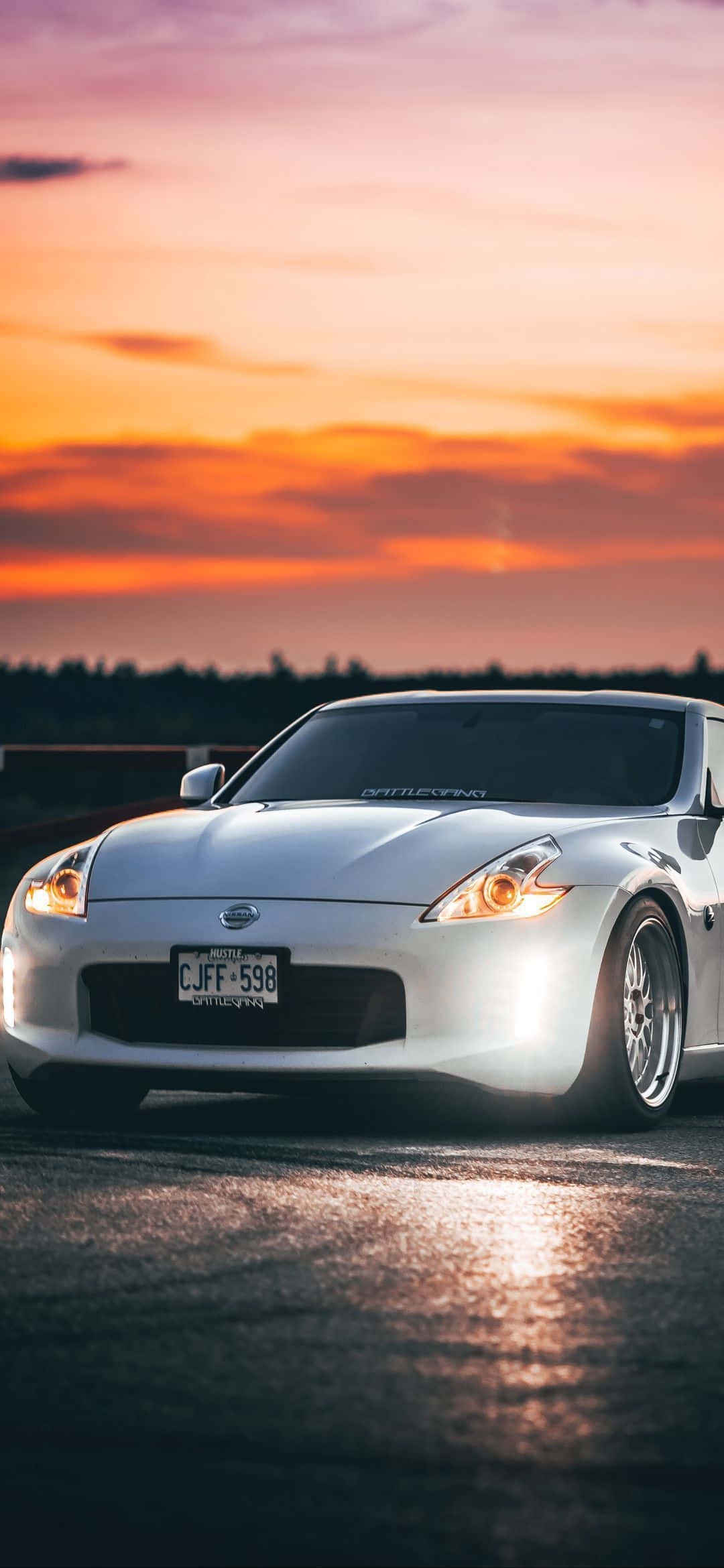 Şıklıkla Sürüş - iPhone'da Nissan 350Z Duvar Kağıdı