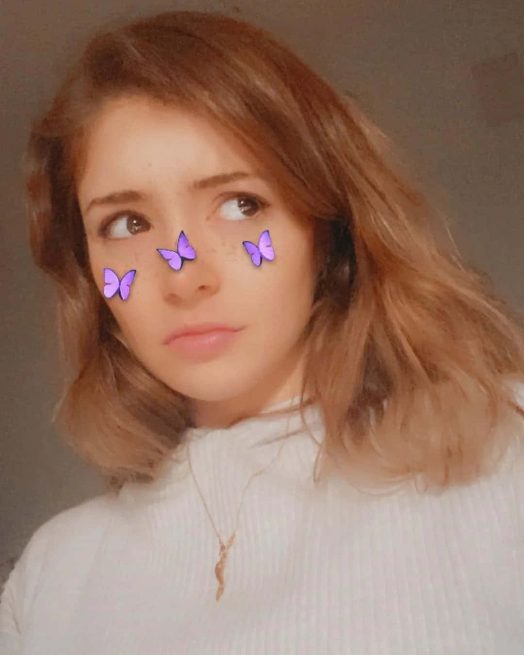 Snapchat Kelebek Filtresi Fotoğrafı Duvar Kağıdı