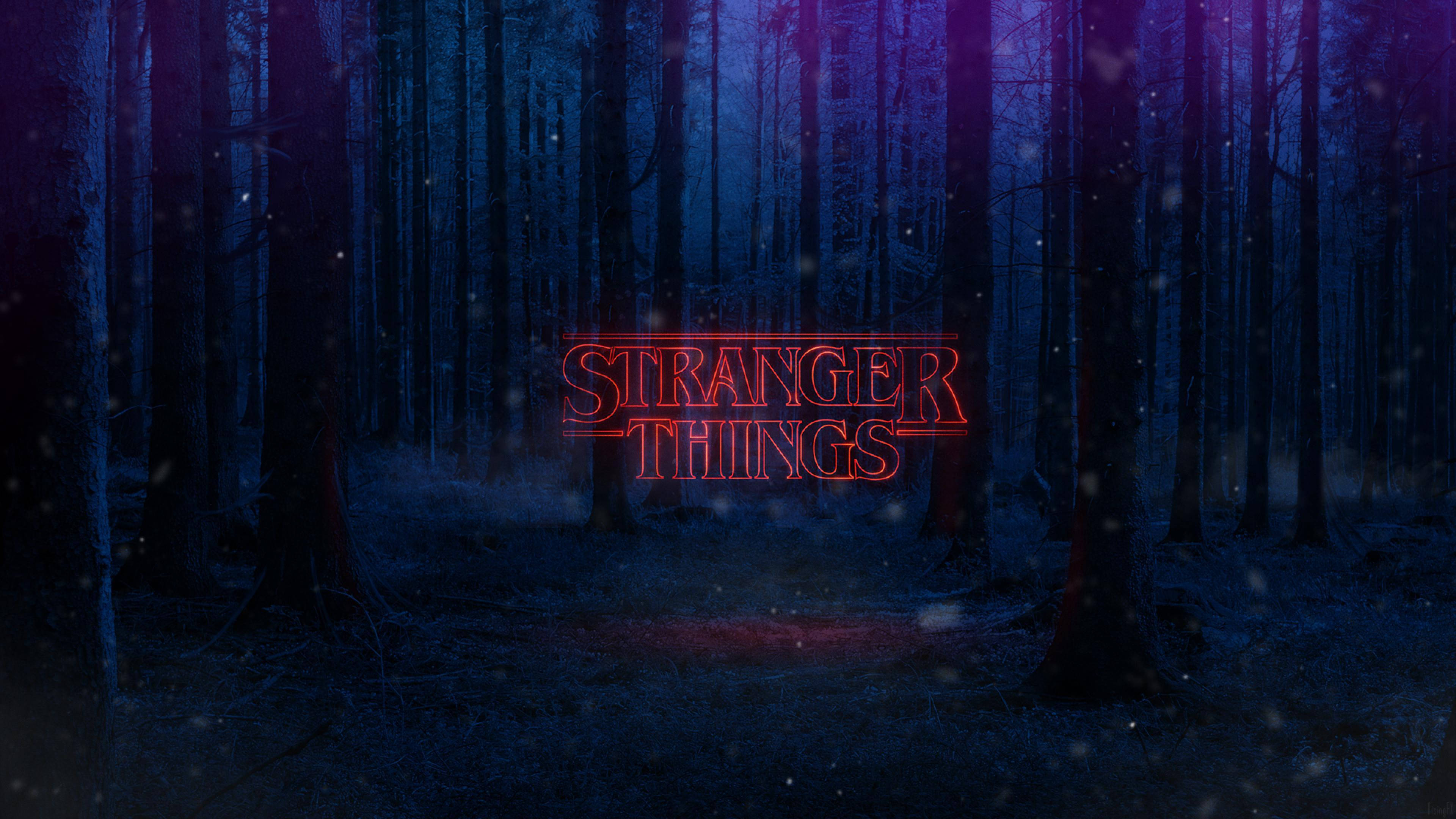 Stranger Things 4K Kelime İşareti Ormanda Duvar Kağıdı